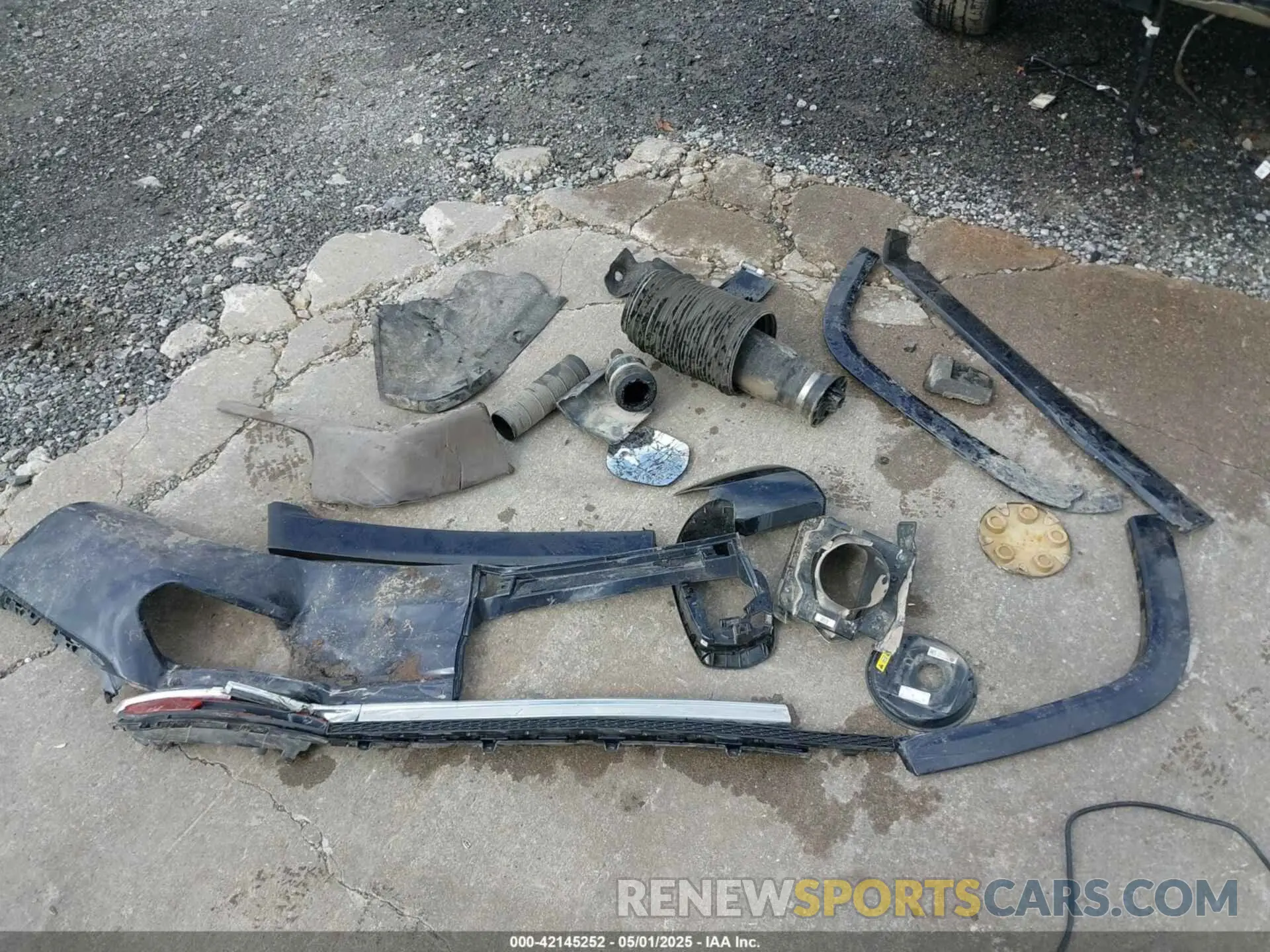 12 Photograph of a damaged car 1C4RJHDG8P8822650 JEEP GRAND CHEROKEE 2023