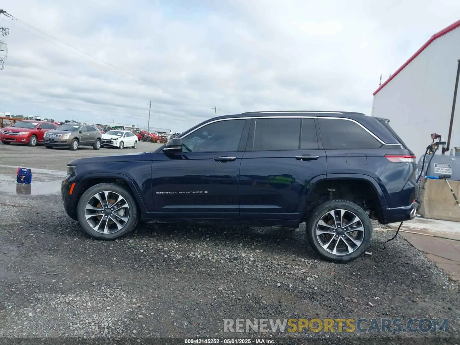 15 Photograph of a damaged car 1C4RJHDG8P8822650 JEEP GRAND CHEROKEE 2023