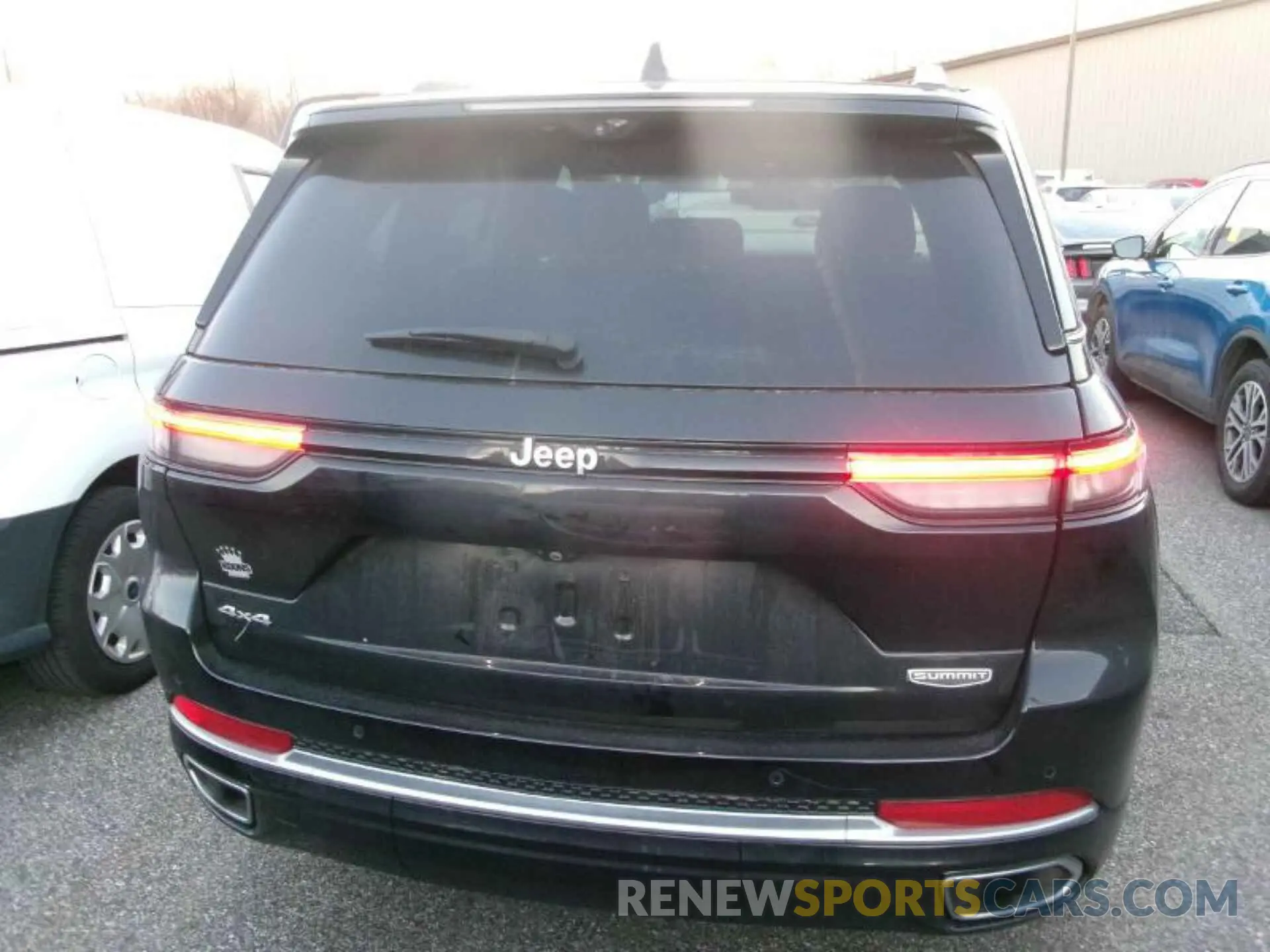 11 Photograph of a damaged car 1C4RJHEG0PC575300 JEEP GRAND CHEROKEE 2023