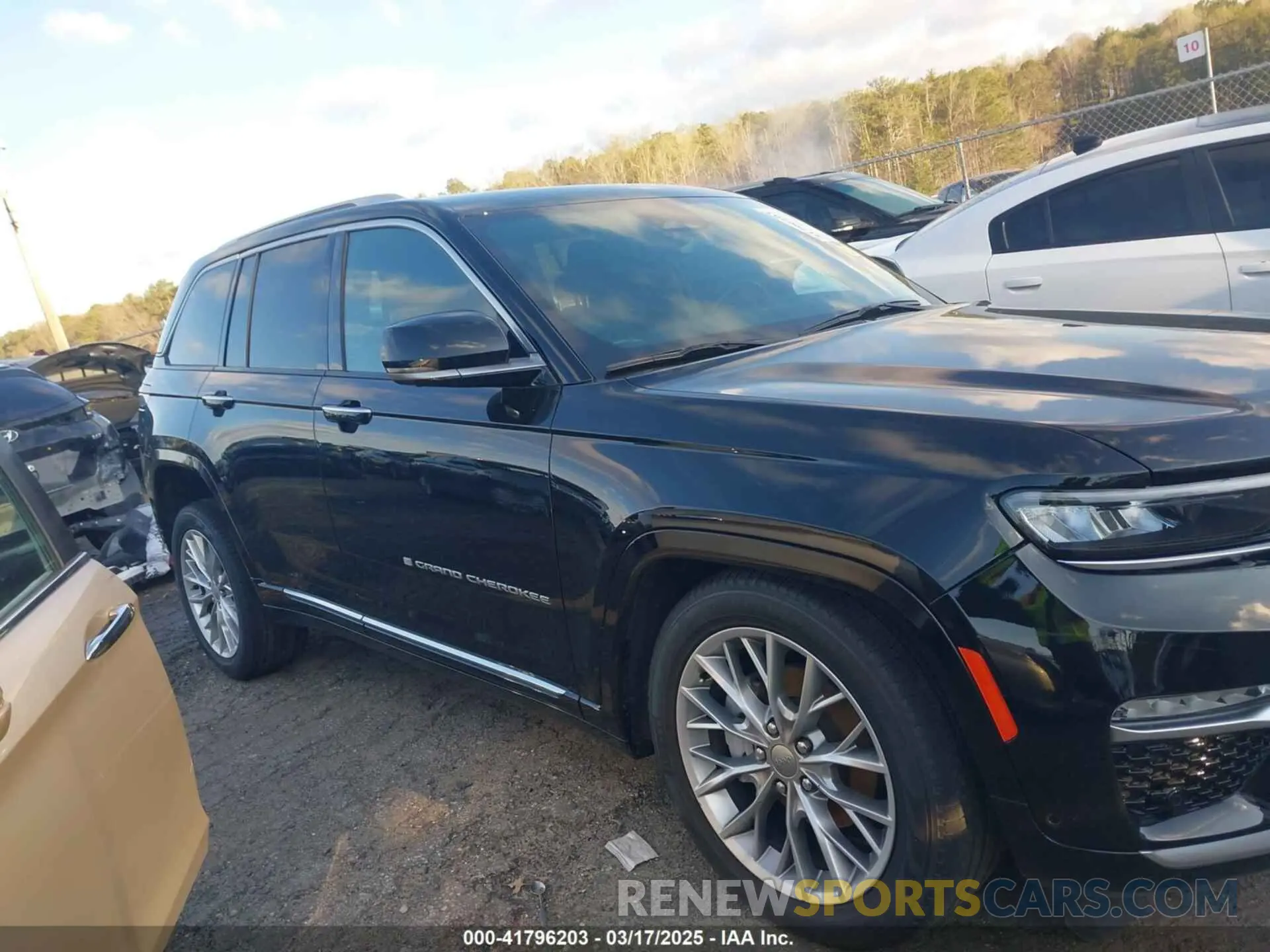13 Photograph of a damaged car 1C4RJHEG6PC563295 JEEP GRAND CHEROKEE 2023
