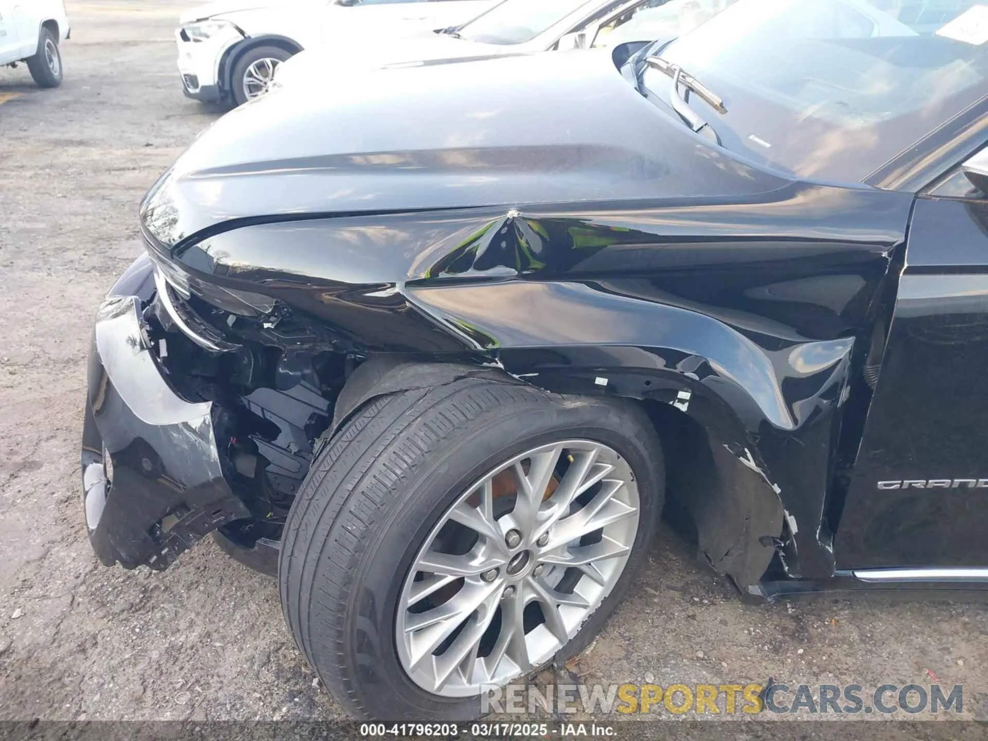 6 Photograph of a damaged car 1C4RJHEG6PC563295 JEEP GRAND CHEROKEE 2023