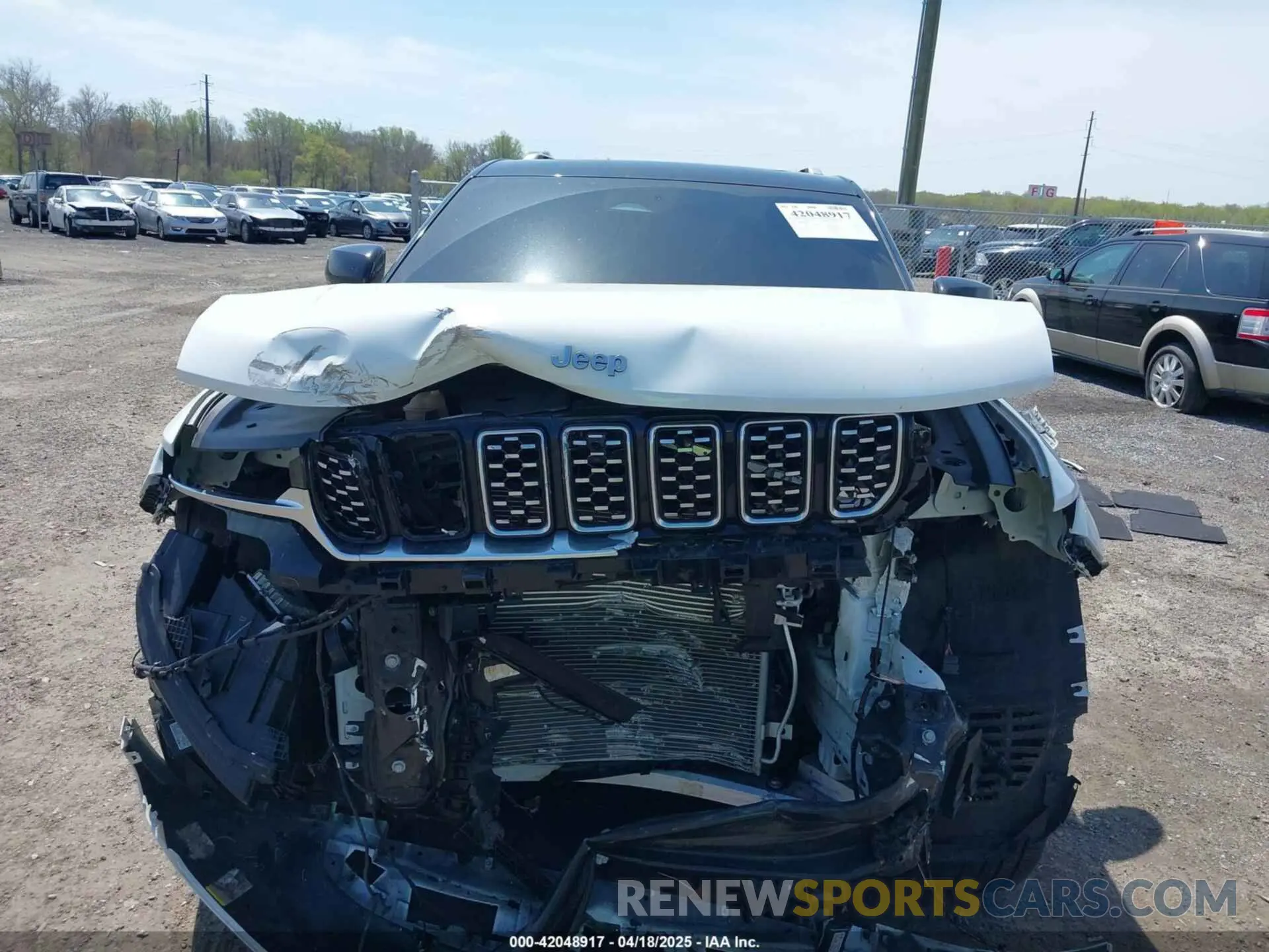 13 Photograph of a damaged car 1C4RJHEG9P8864131 JEEP GRAND CHEROKEE 2023