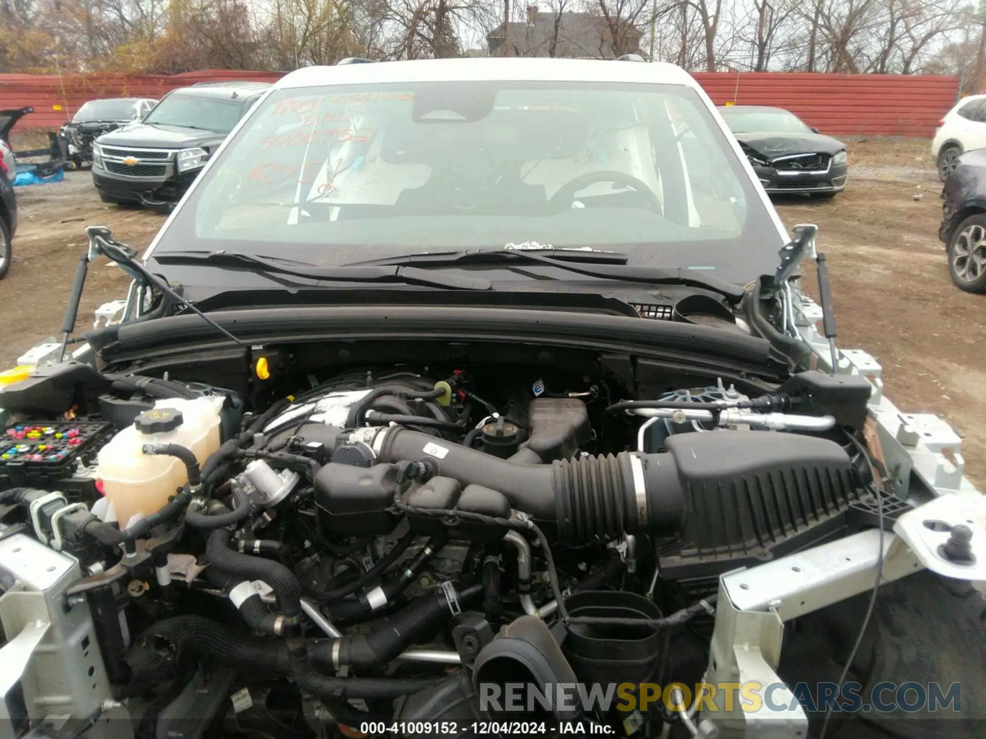 10 Photograph of a damaged car 1C4RJHAG0R8951439 JEEP GRAND CHEROKEE 2024