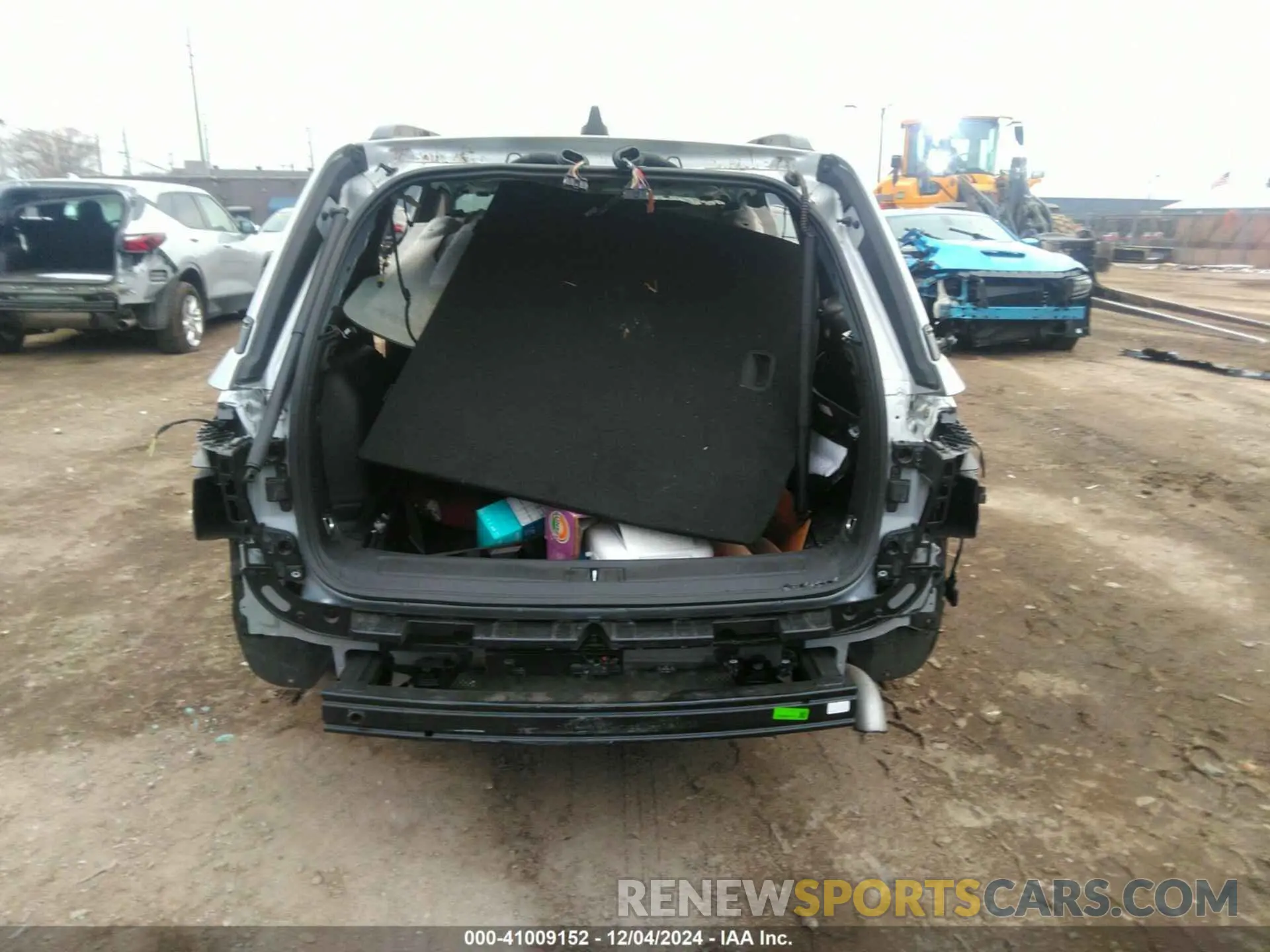 15 Photograph of a damaged car 1C4RJHAG0R8951439 JEEP GRAND CHEROKEE 2024