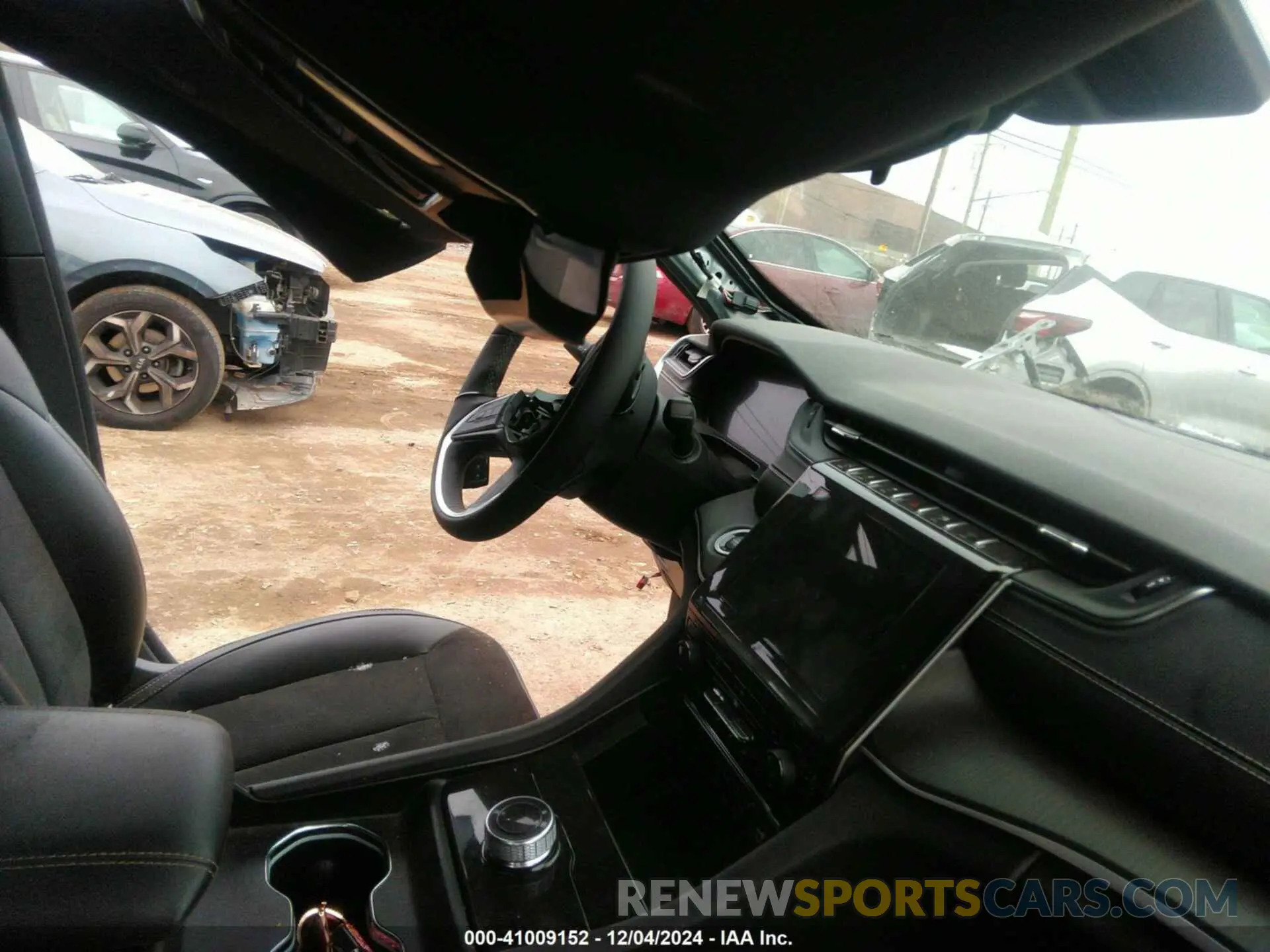 5 Photograph of a damaged car 1C4RJHAG0R8951439 JEEP GRAND CHEROKEE 2024
