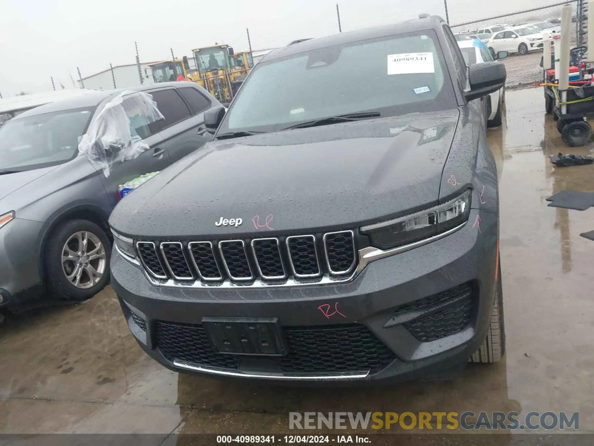 13 Photograph of a damaged car 1C4RJHAG0RC680590 JEEP GRAND CHEROKEE 2024