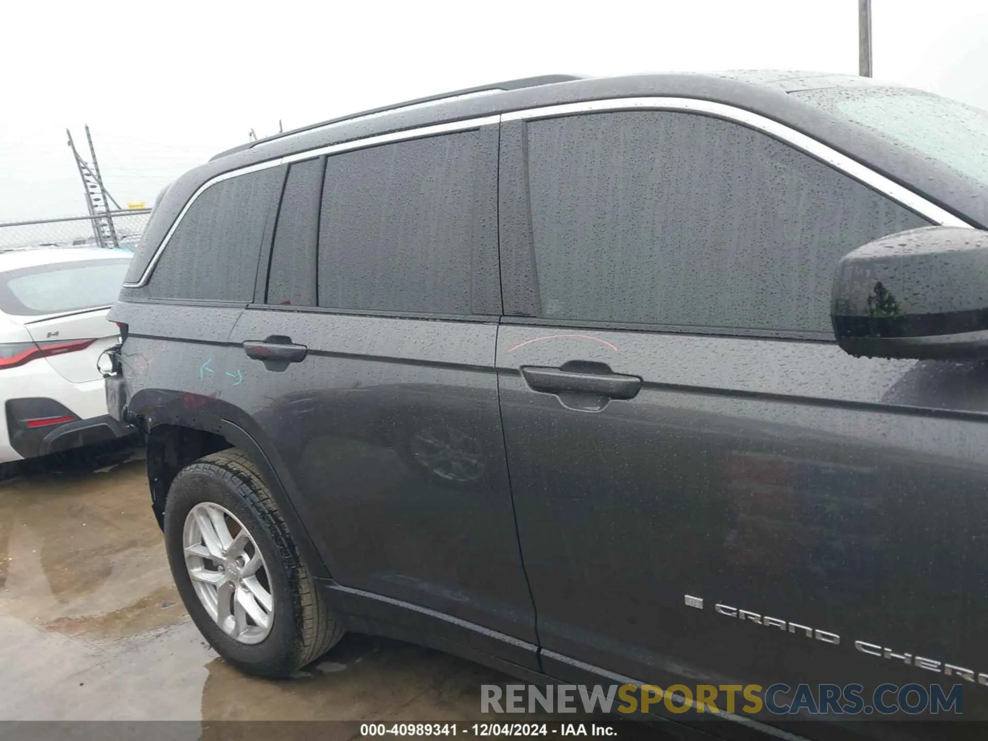 14 Photograph of a damaged car 1C4RJHAG0RC680590 JEEP GRAND CHEROKEE 2024