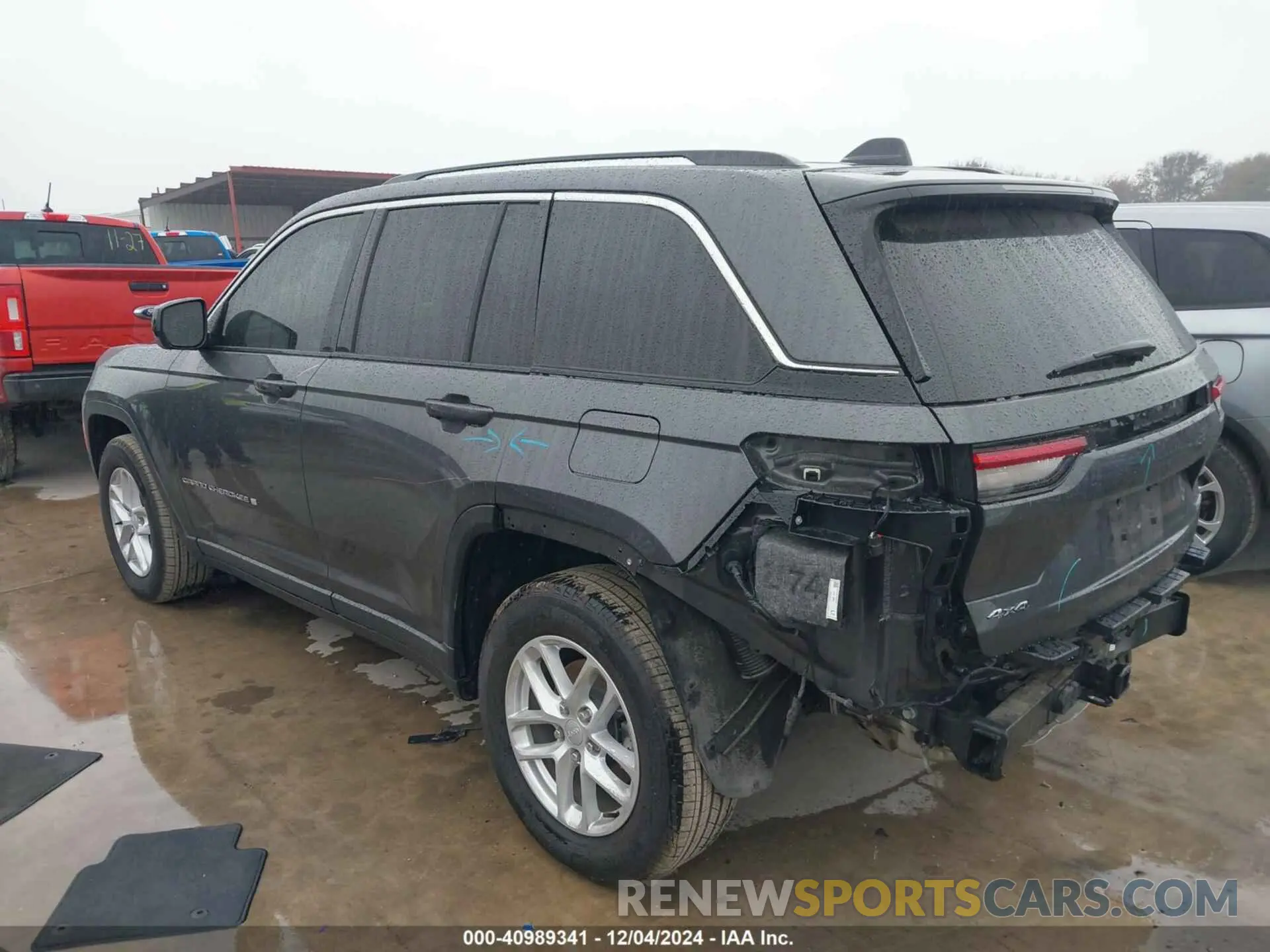 3 Photograph of a damaged car 1C4RJHAG0RC680590 JEEP GRAND CHEROKEE 2024