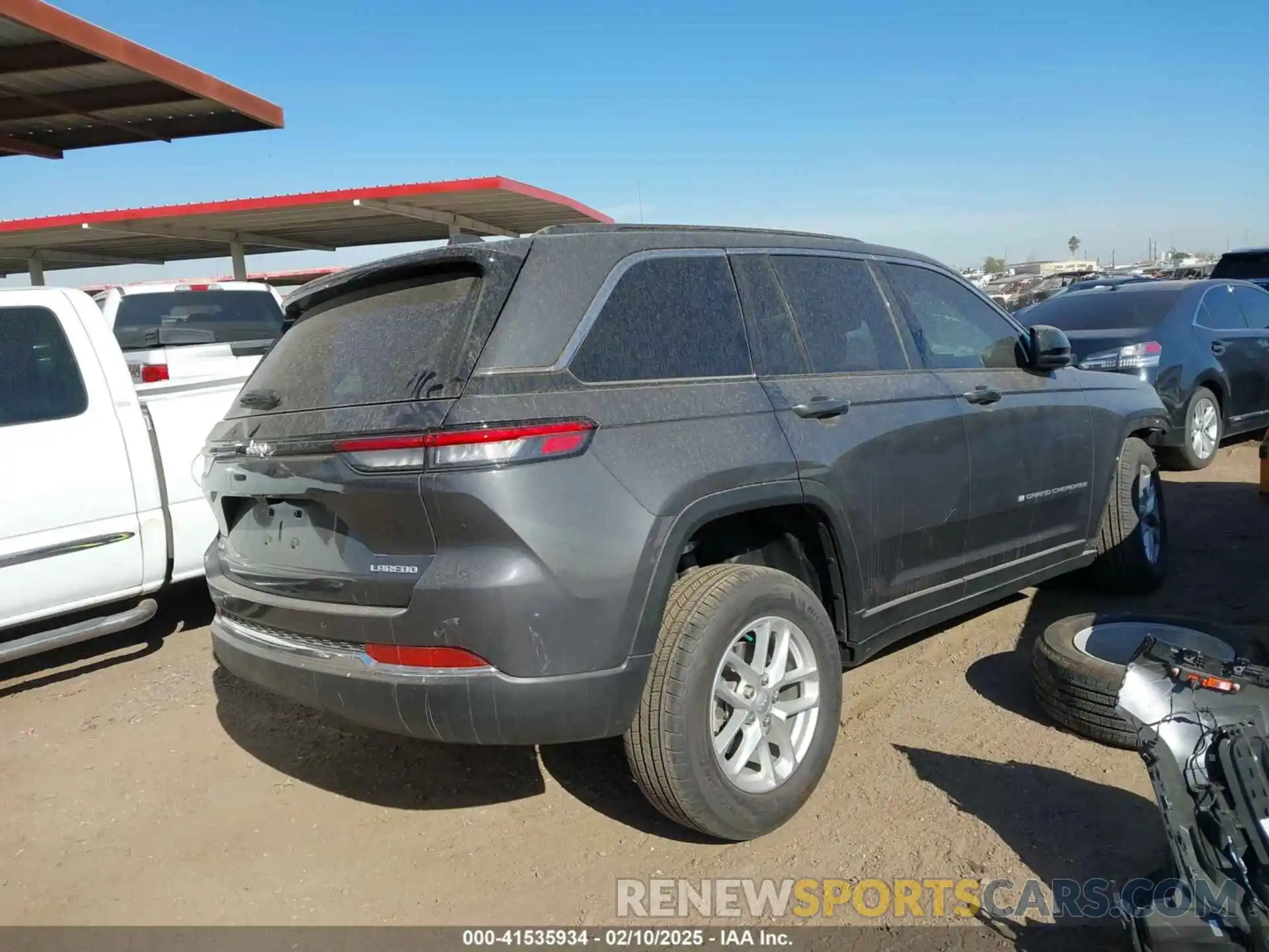 4 Photograph of a damaged car 1C4RJHAG2RC168877 JEEP GRAND CHEROKEE 2024