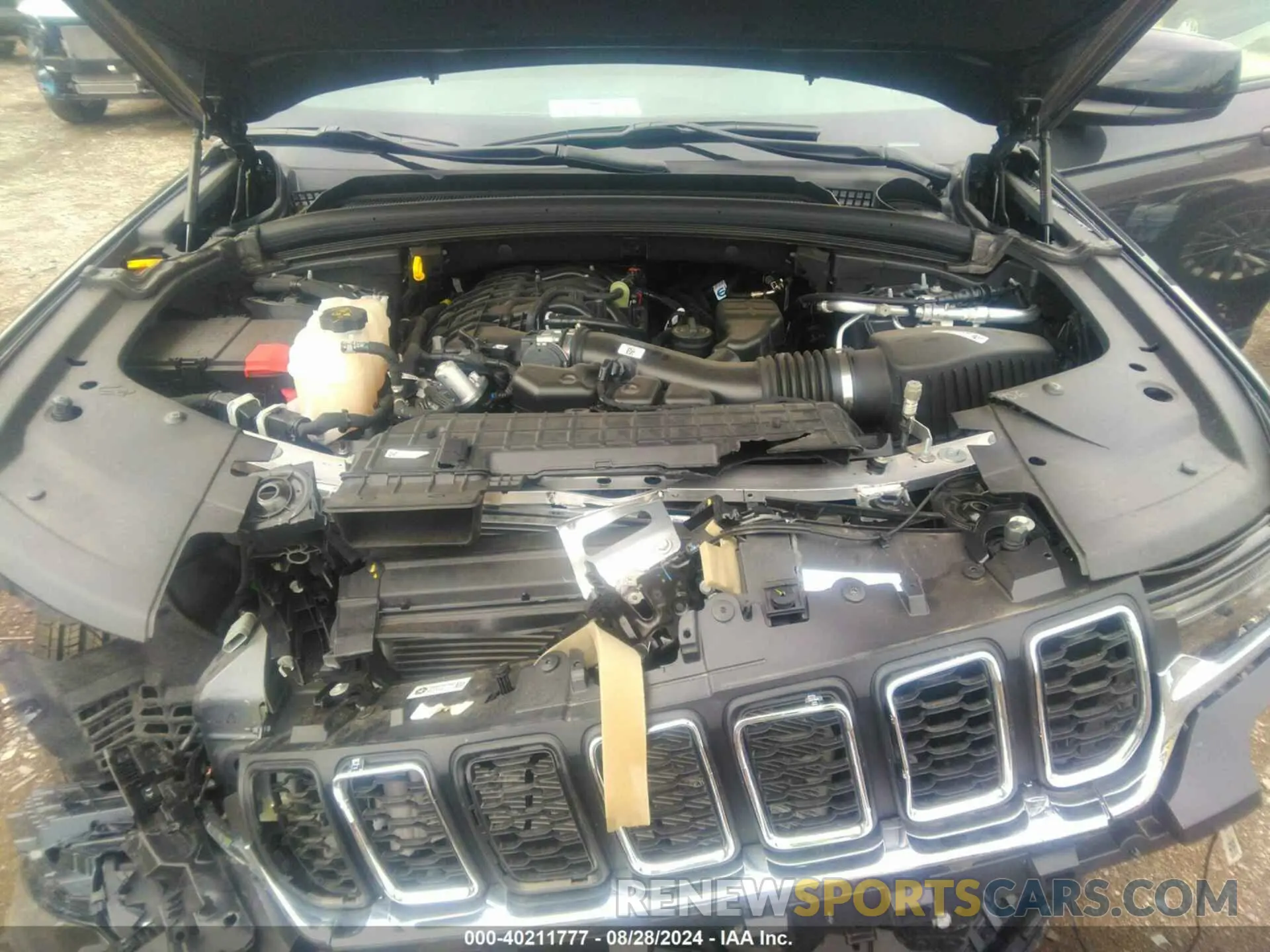 10 Photograph of a damaged car 1C4RJHAG3RC185851 JEEP GRAND CHEROKEE 2024
