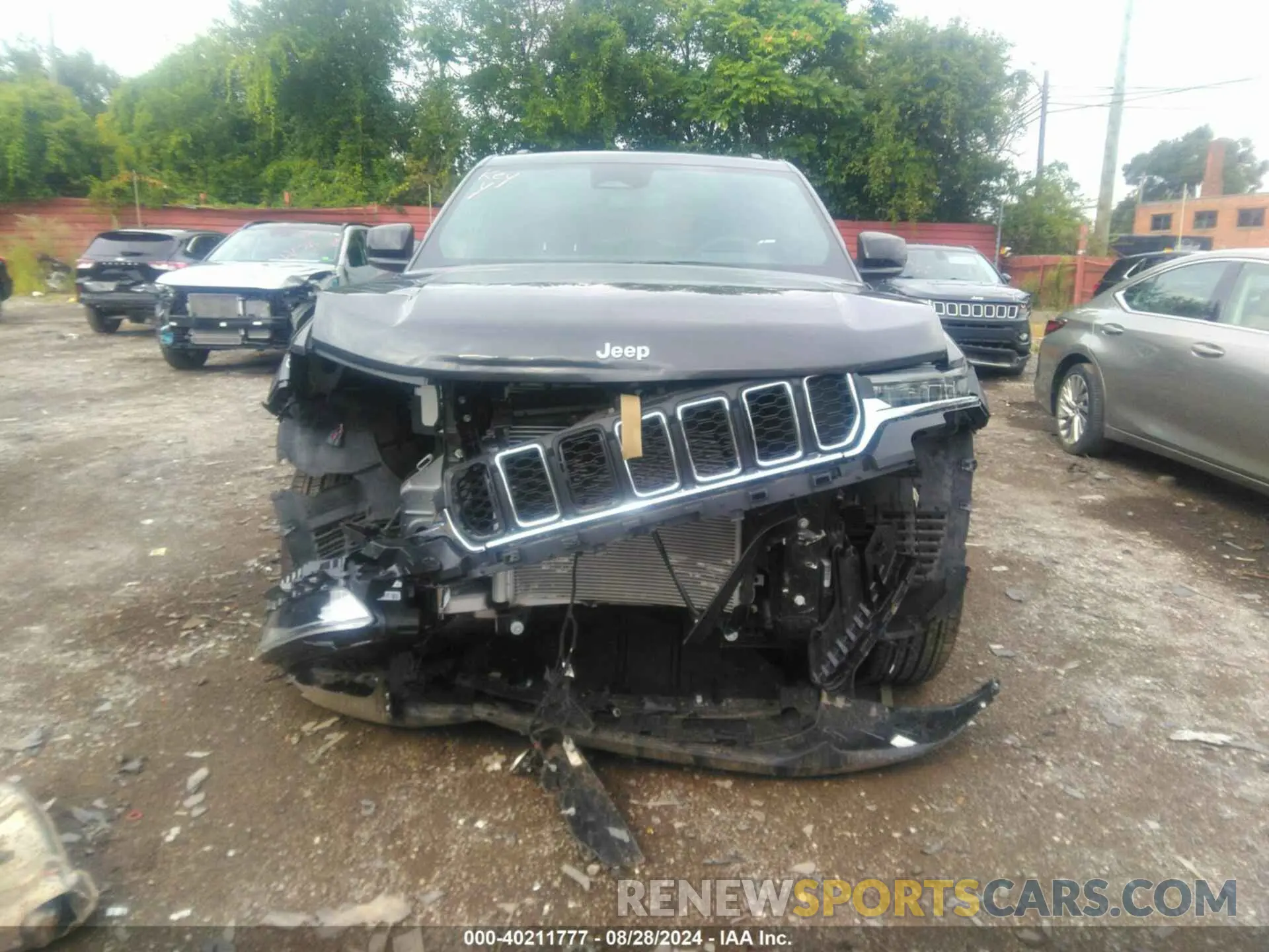 6 Photograph of a damaged car 1C4RJHAG3RC185851 JEEP GRAND CHEROKEE 2024