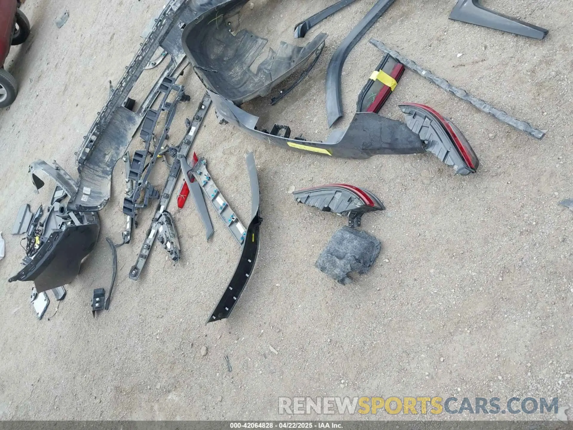 18 Photograph of a damaged car 1C4RJHAG5R8951467 JEEP GRAND CHEROKEE 2024