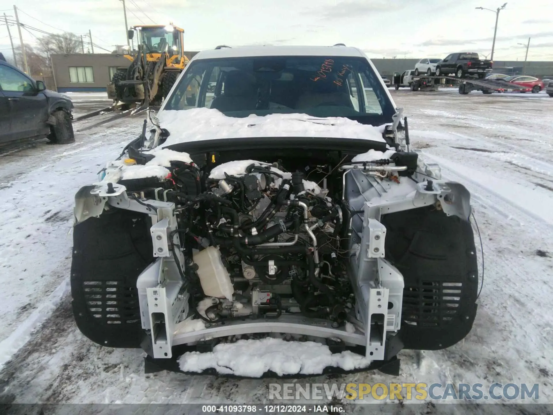 11 Photograph of a damaged car 1C4RJHAG7RC236090 JEEP GRAND CHEROKEE 2024