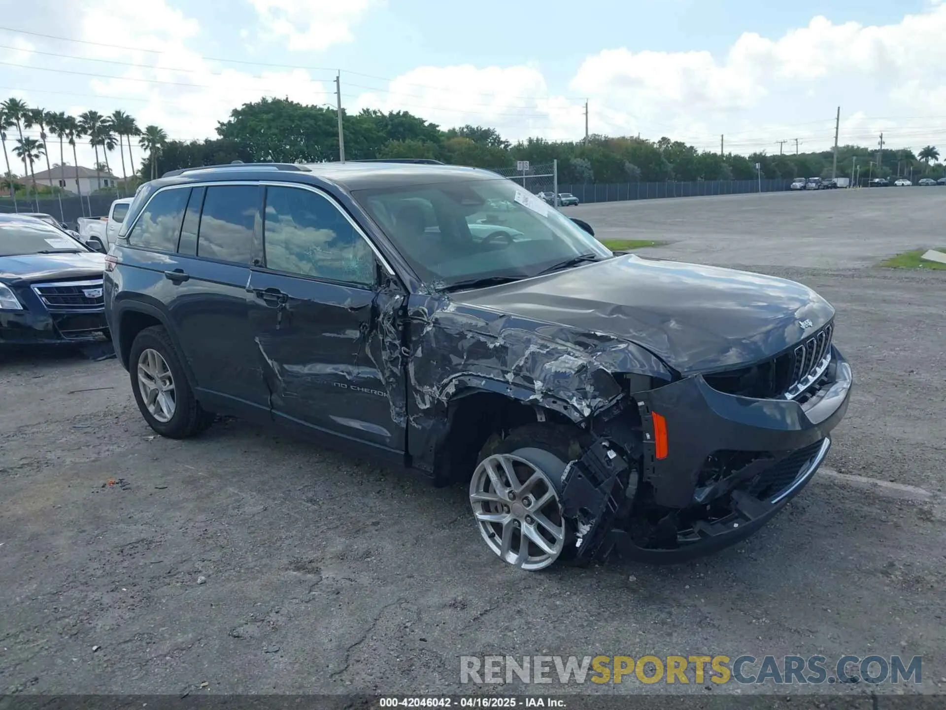 1 Photograph of a damaged car 1C4RJHAG7RC703637 JEEP GRAND CHEROKEE 2024