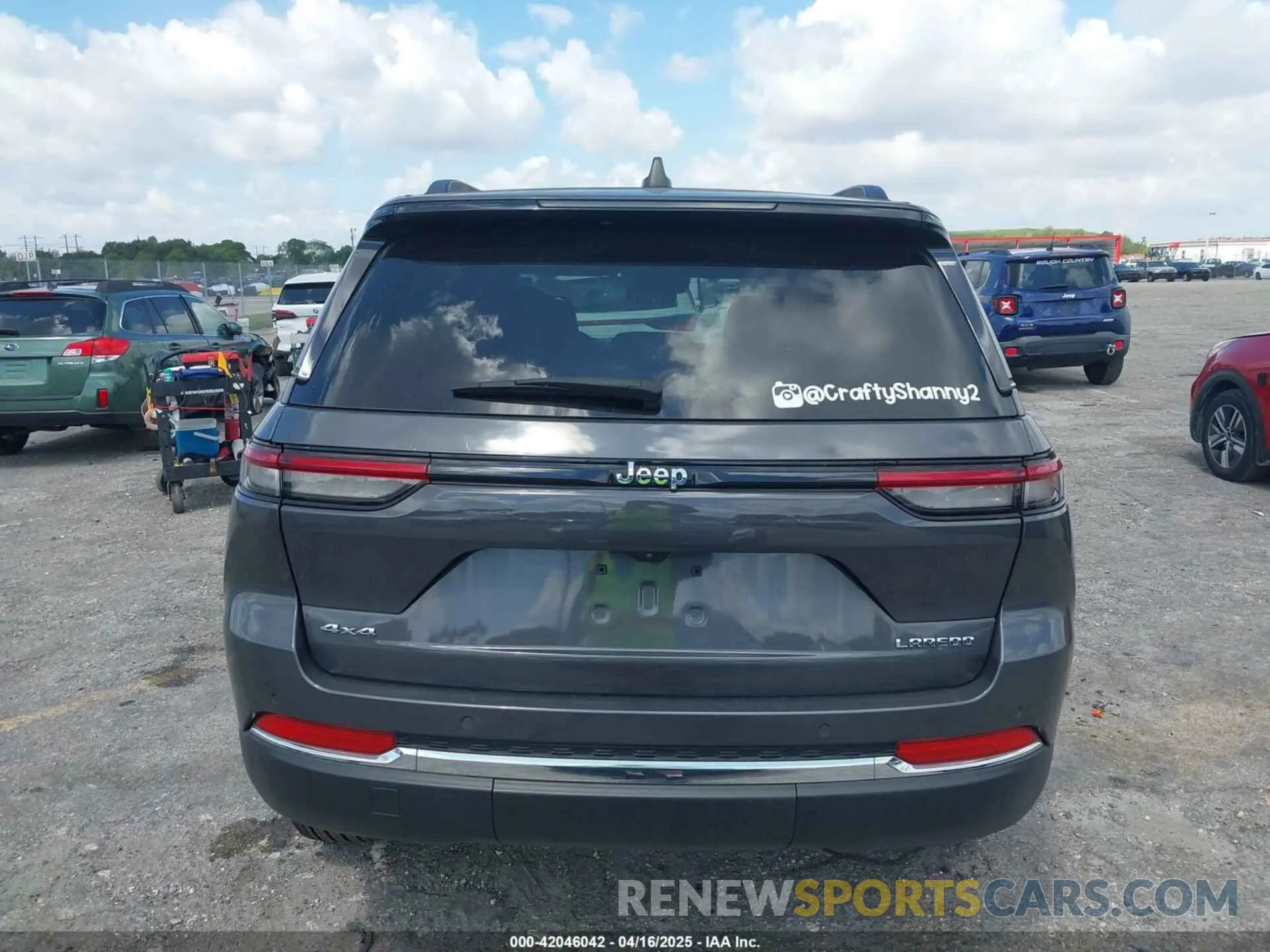 16 Photograph of a damaged car 1C4RJHAG7RC703637 JEEP GRAND CHEROKEE 2024