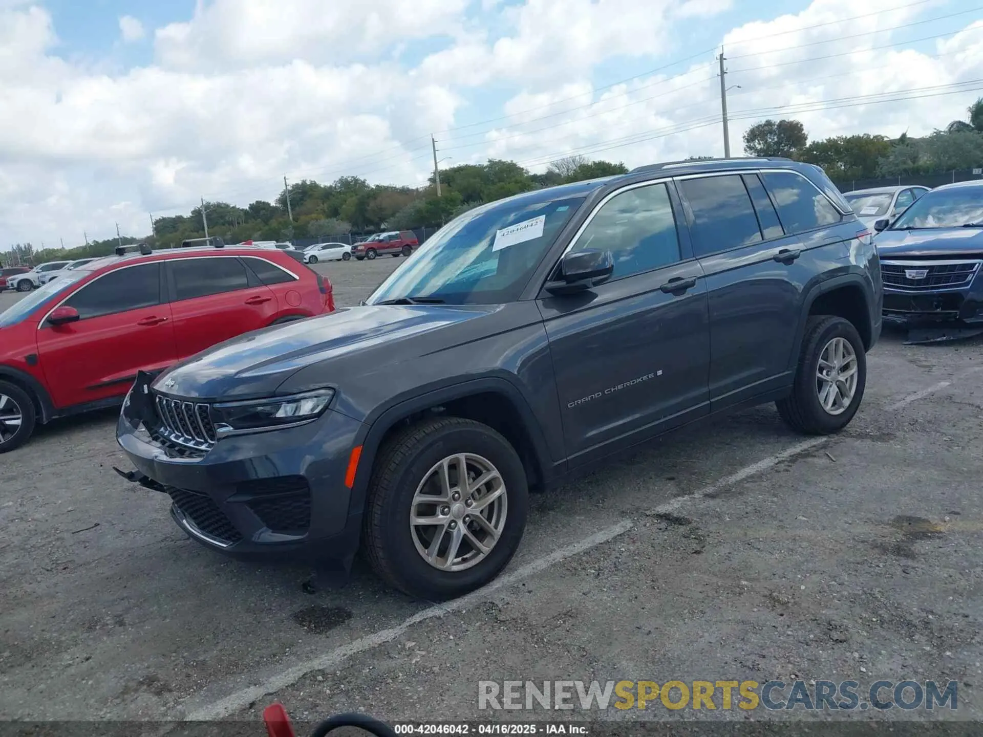 2 Photograph of a damaged car 1C4RJHAG7RC703637 JEEP GRAND CHEROKEE 2024