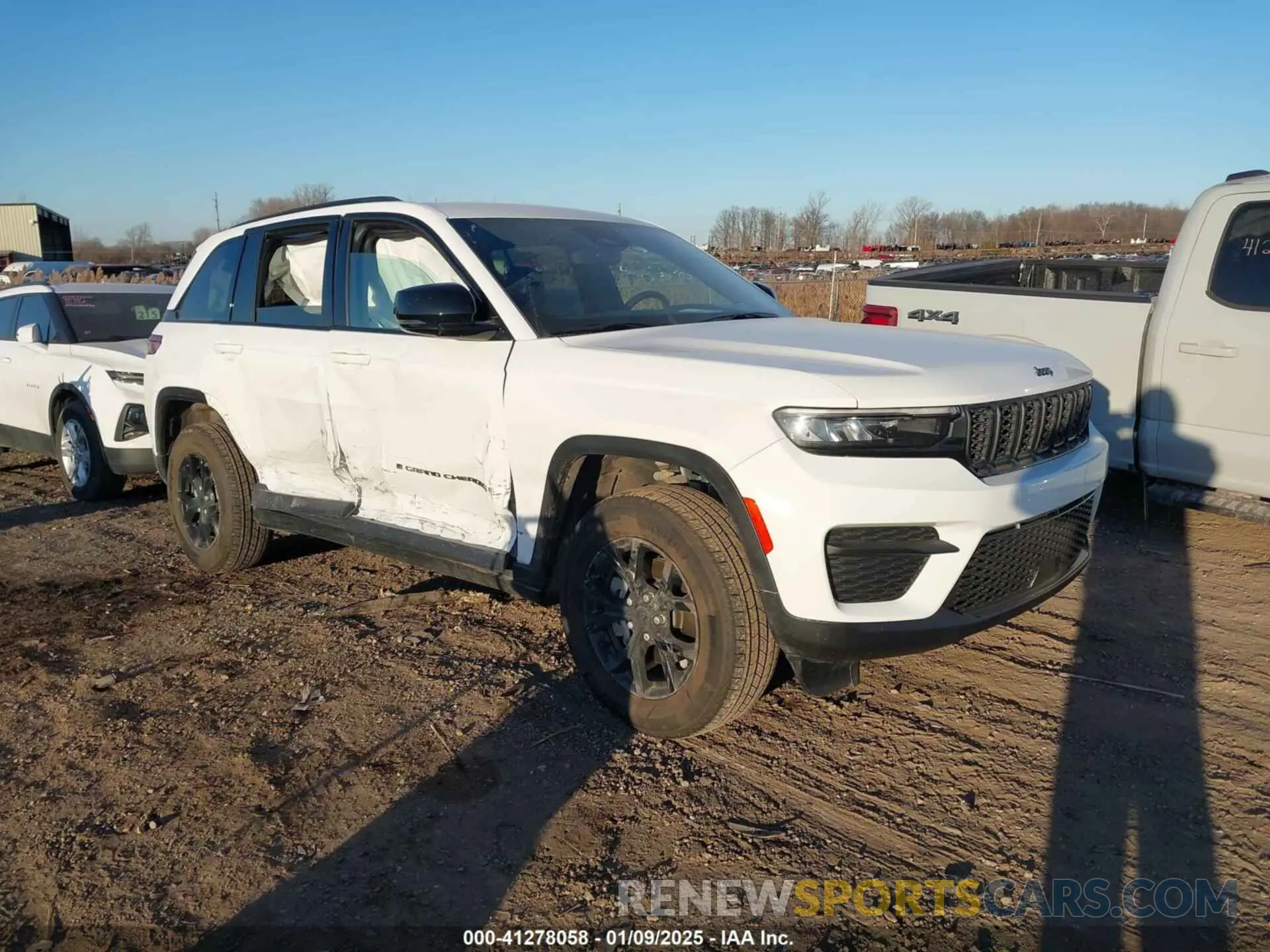 1 Photograph of a damaged car 1C4RJHAGXRC151597 JEEP GRAND CHEROKEE 2024