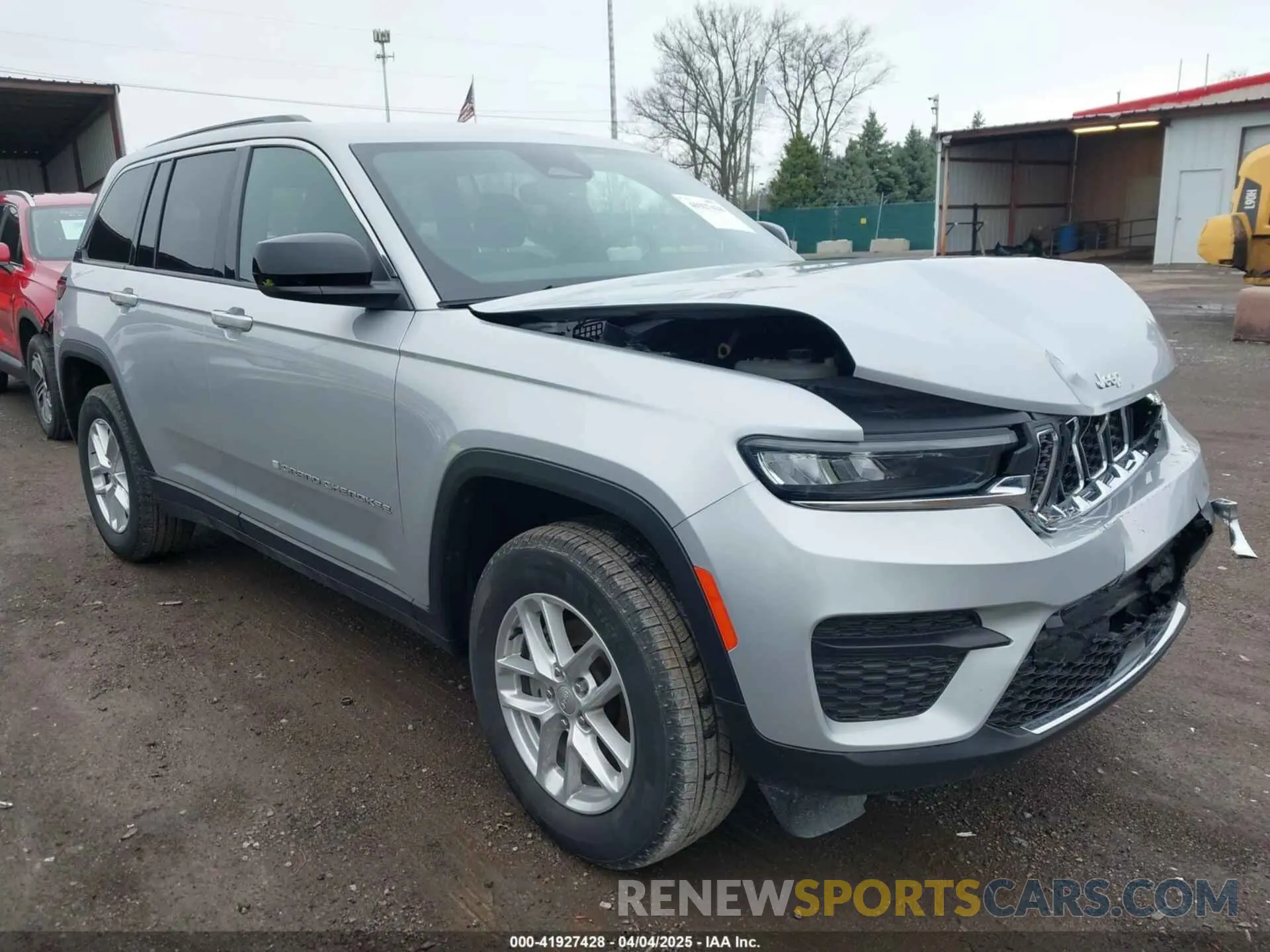 1 Photograph of a damaged car 1C4RJHAGXRC165256 JEEP GRAND CHEROKEE 2024