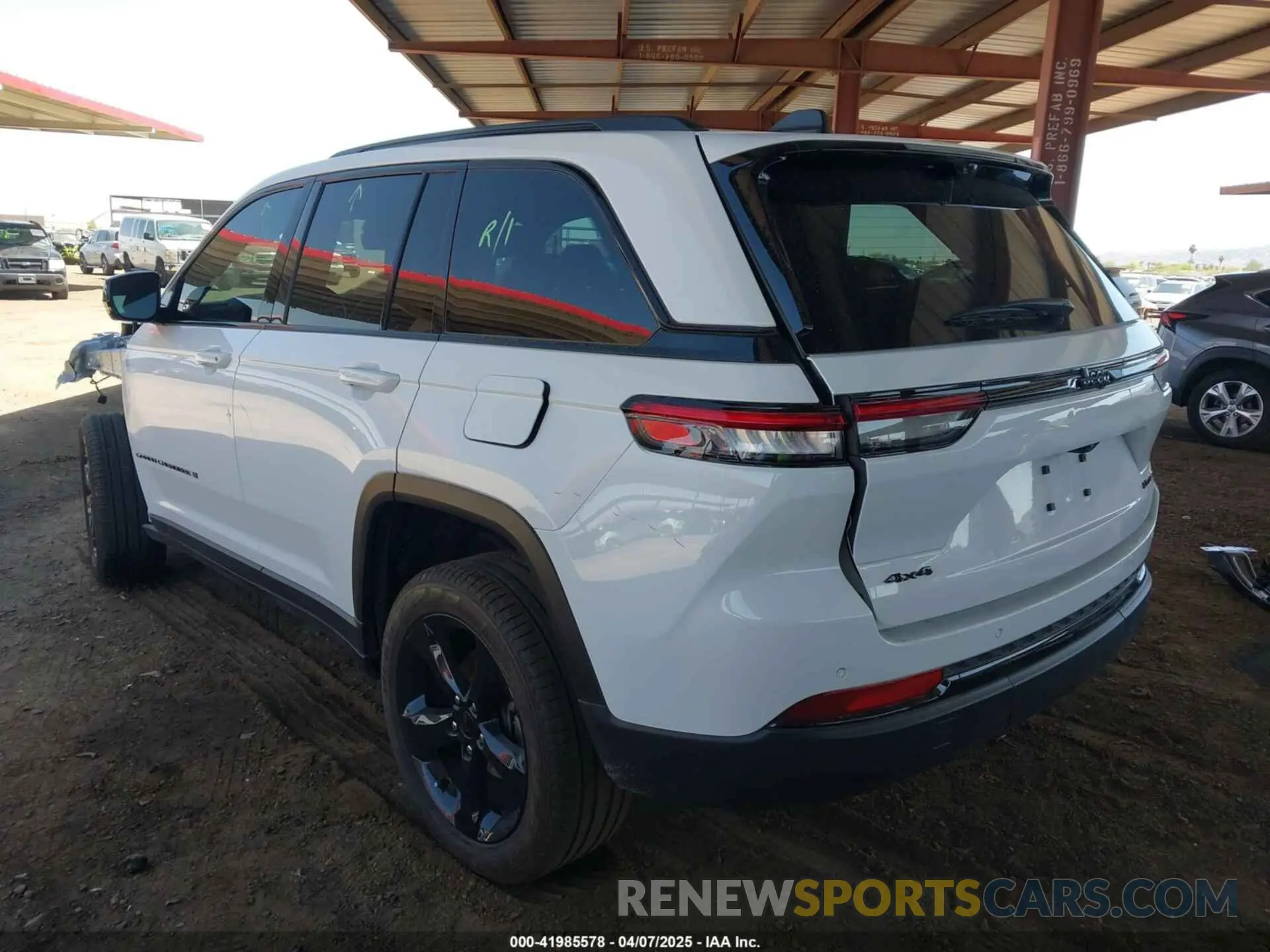 3 Photograph of a damaged car 1C4RJHBG0RC185384 JEEP GRAND CHEROKEE 2024