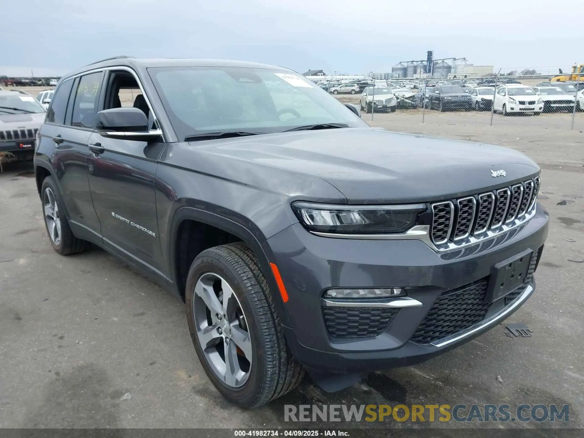 1 Photograph of a damaged car 1C4RJHBG2RC162673 JEEP GRAND CHEROKEE 2024