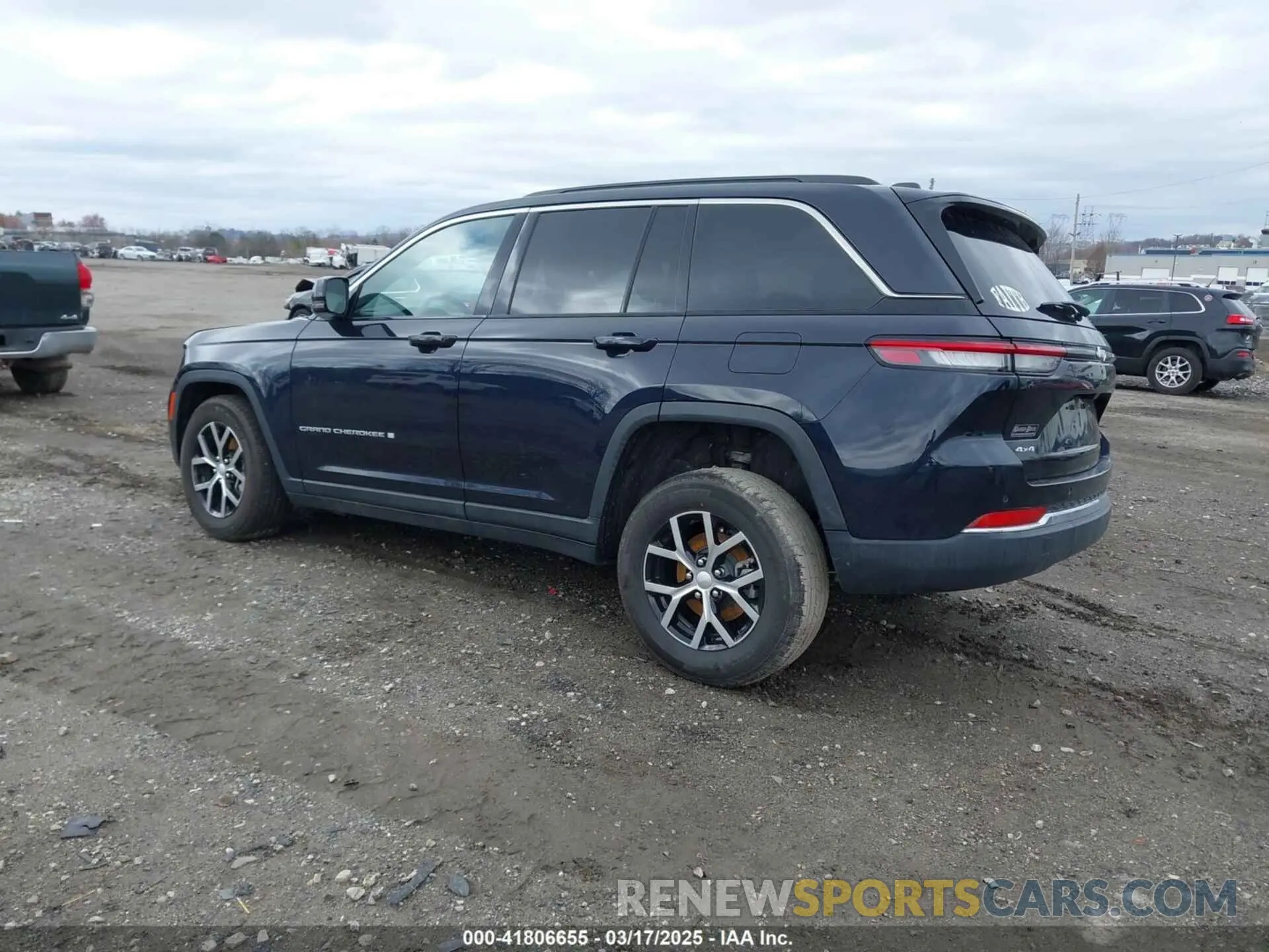3 Photograph of a damaged car 1C4RJHBG2RC200659 JEEP GRAND CHEROKEE 2024