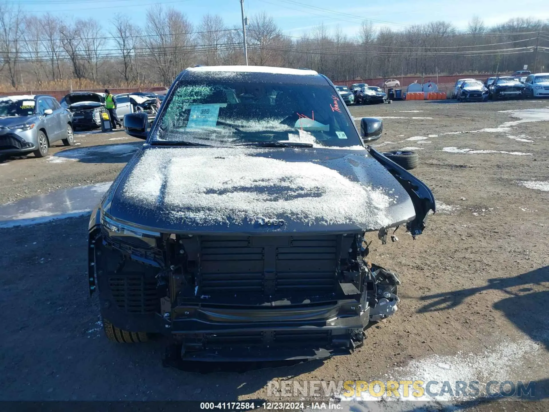 13 Photograph of a damaged car 1C4RJHBG3R8586947 JEEP GRAND CHEROKEE 2024