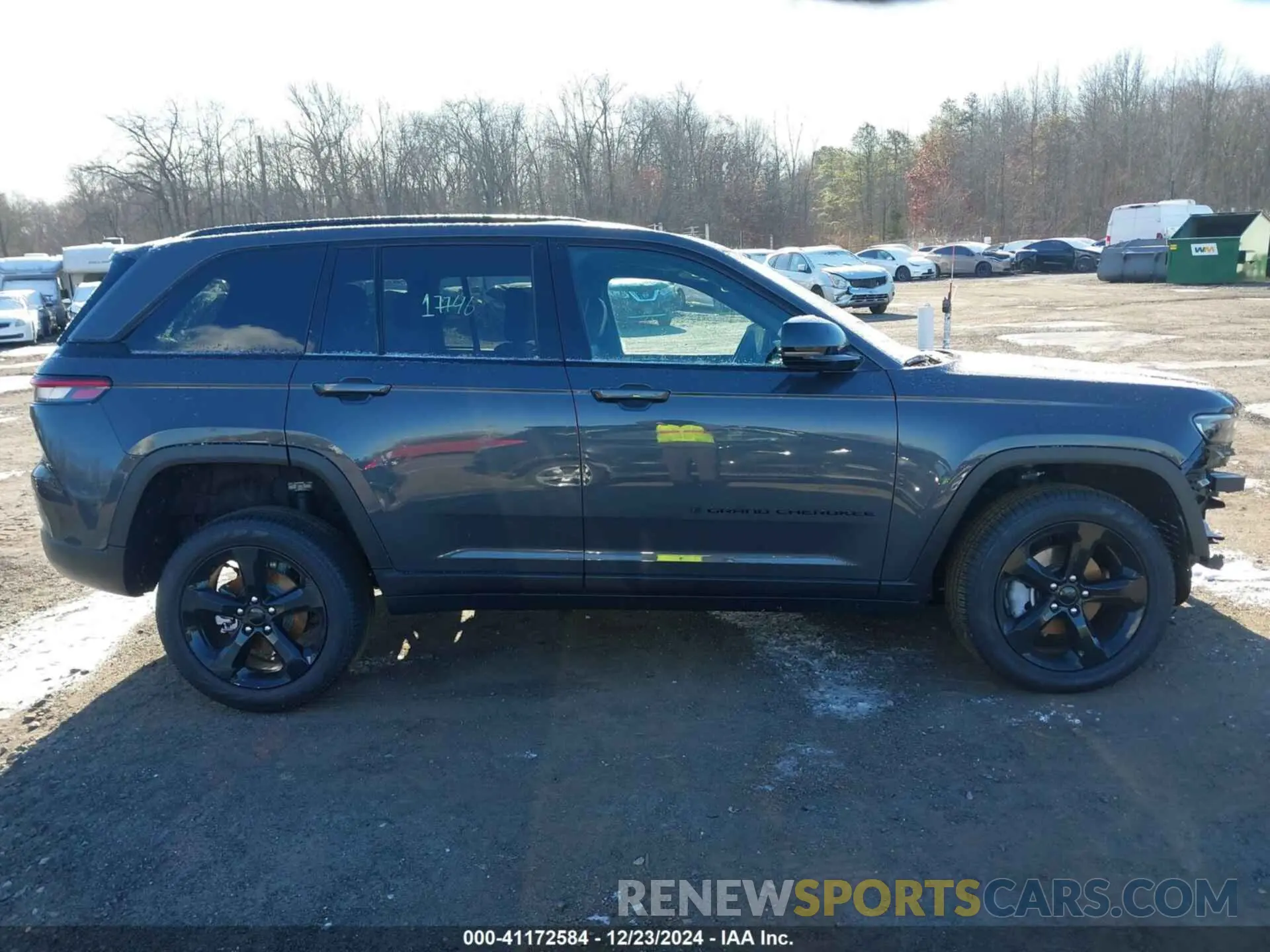 14 Photograph of a damaged car 1C4RJHBG3R8586947 JEEP GRAND CHEROKEE 2024