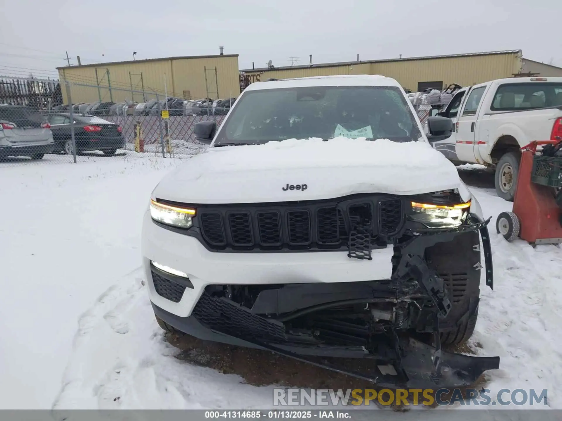12 Photograph of a damaged car 1C4RJHBG5RC223711 JEEP GRAND CHEROKEE 2024