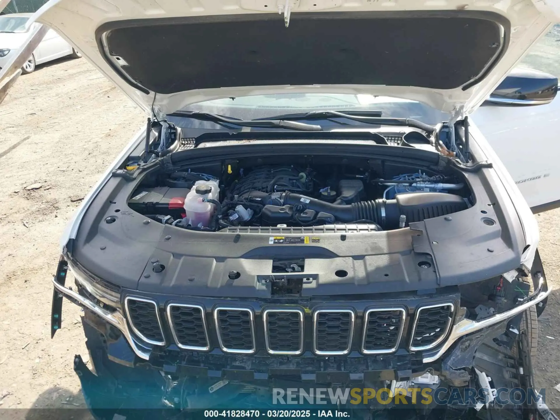 10 Photograph of a damaged car 1C4RJHBG6RC230277 JEEP GRAND CHEROKEE 2024