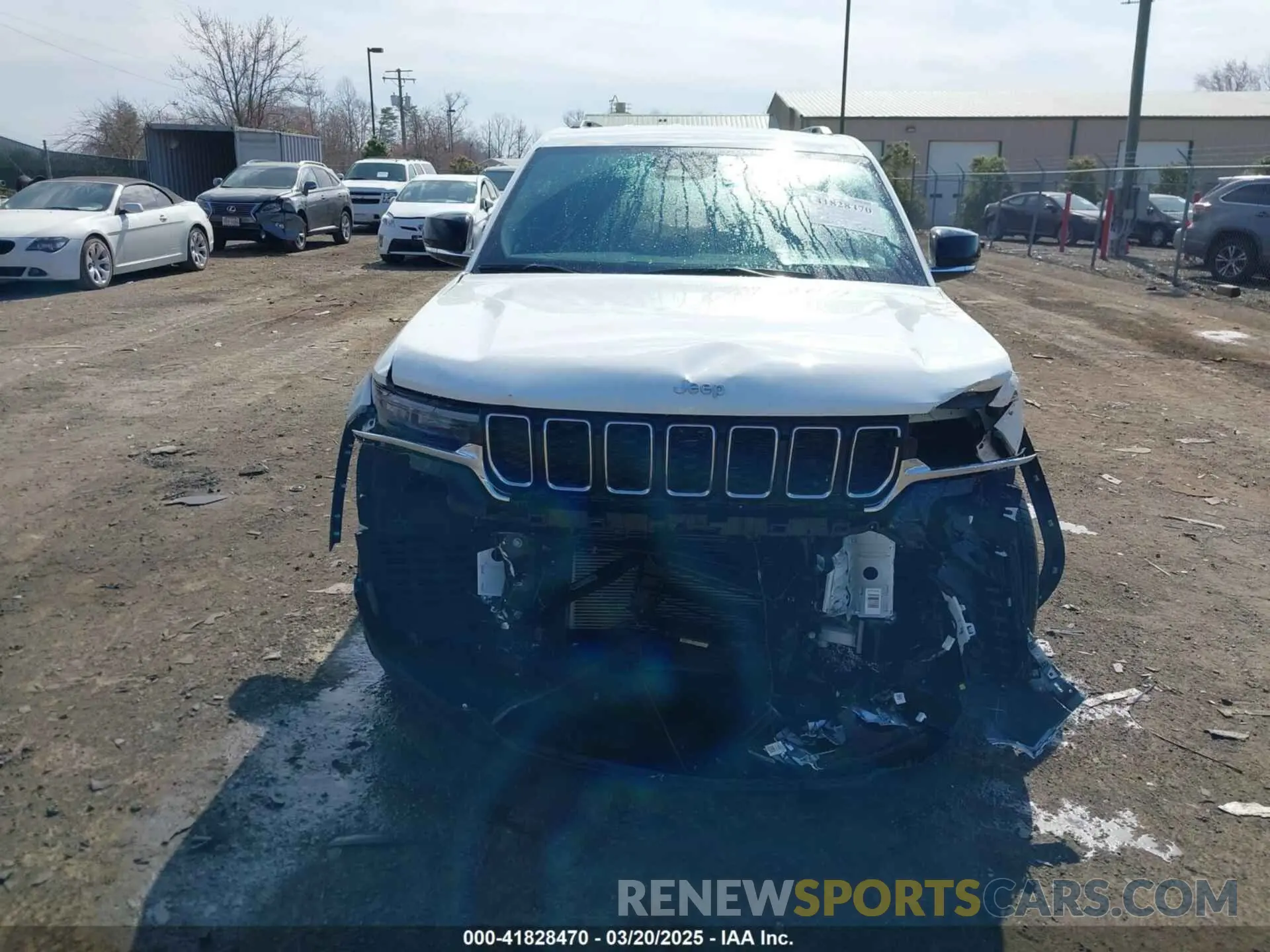 12 Photograph of a damaged car 1C4RJHBG6RC230277 JEEP GRAND CHEROKEE 2024