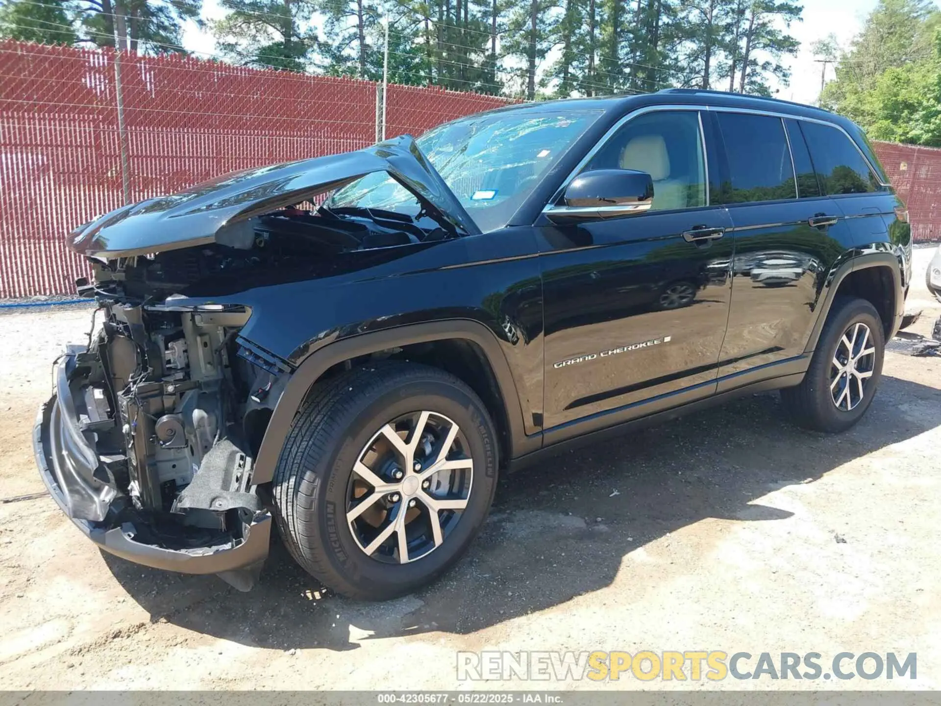 2 Photograph of a damaged car 1C4RJHBG7R8932773 JEEP GRAND CHEROKEE 2024