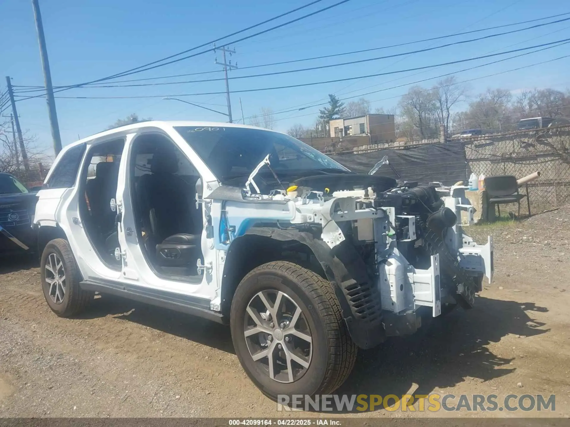 1 Photograph of a damaged car 1C4RJHBG8RC260901 JEEP GRAND CHEROKEE 2024