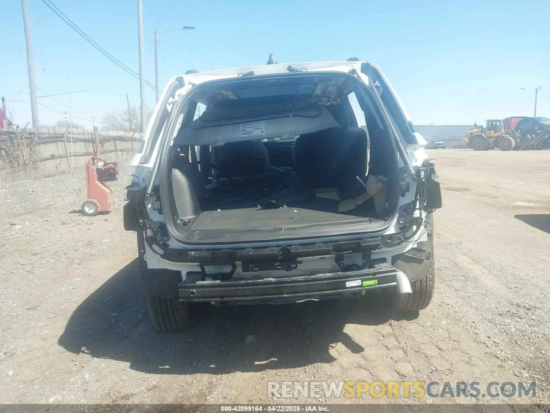 15 Photograph of a damaged car 1C4RJHBG8RC260901 JEEP GRAND CHEROKEE 2024