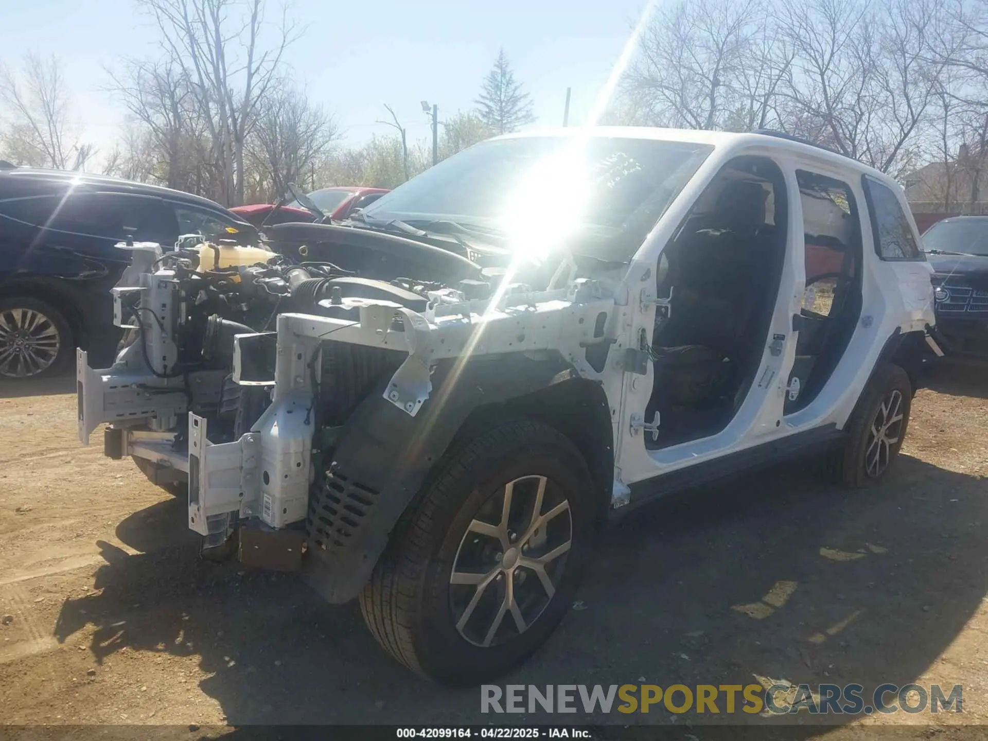 2 Photograph of a damaged car 1C4RJHBG8RC260901 JEEP GRAND CHEROKEE 2024