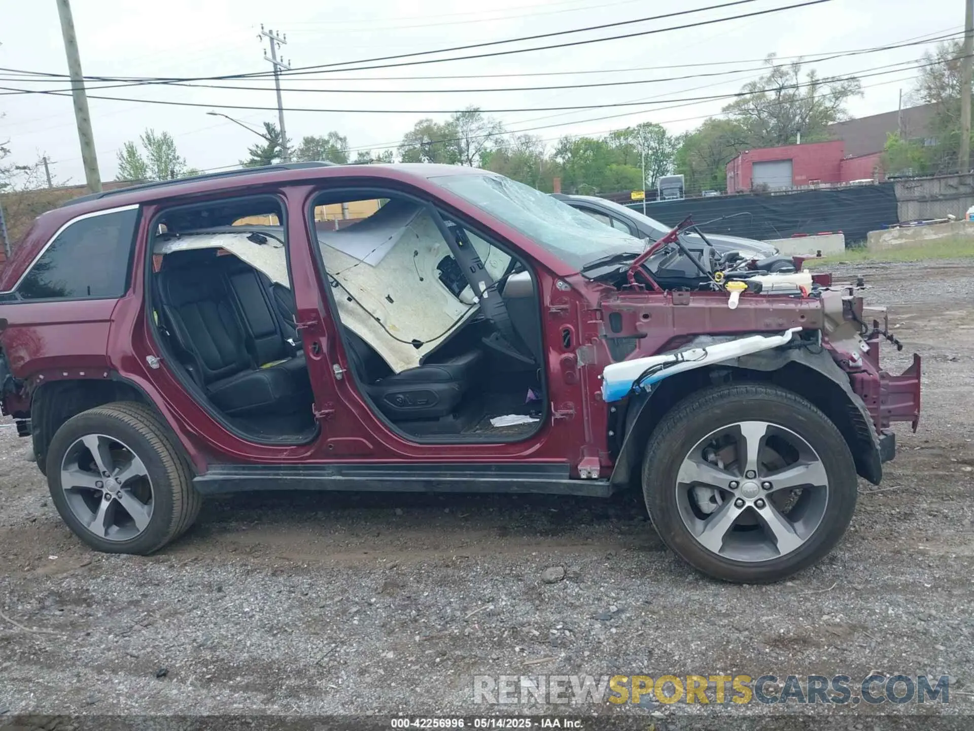 12 Photograph of a damaged car 1C4RJHBG9RC132120 JEEP GRAND CHEROKEE 2024