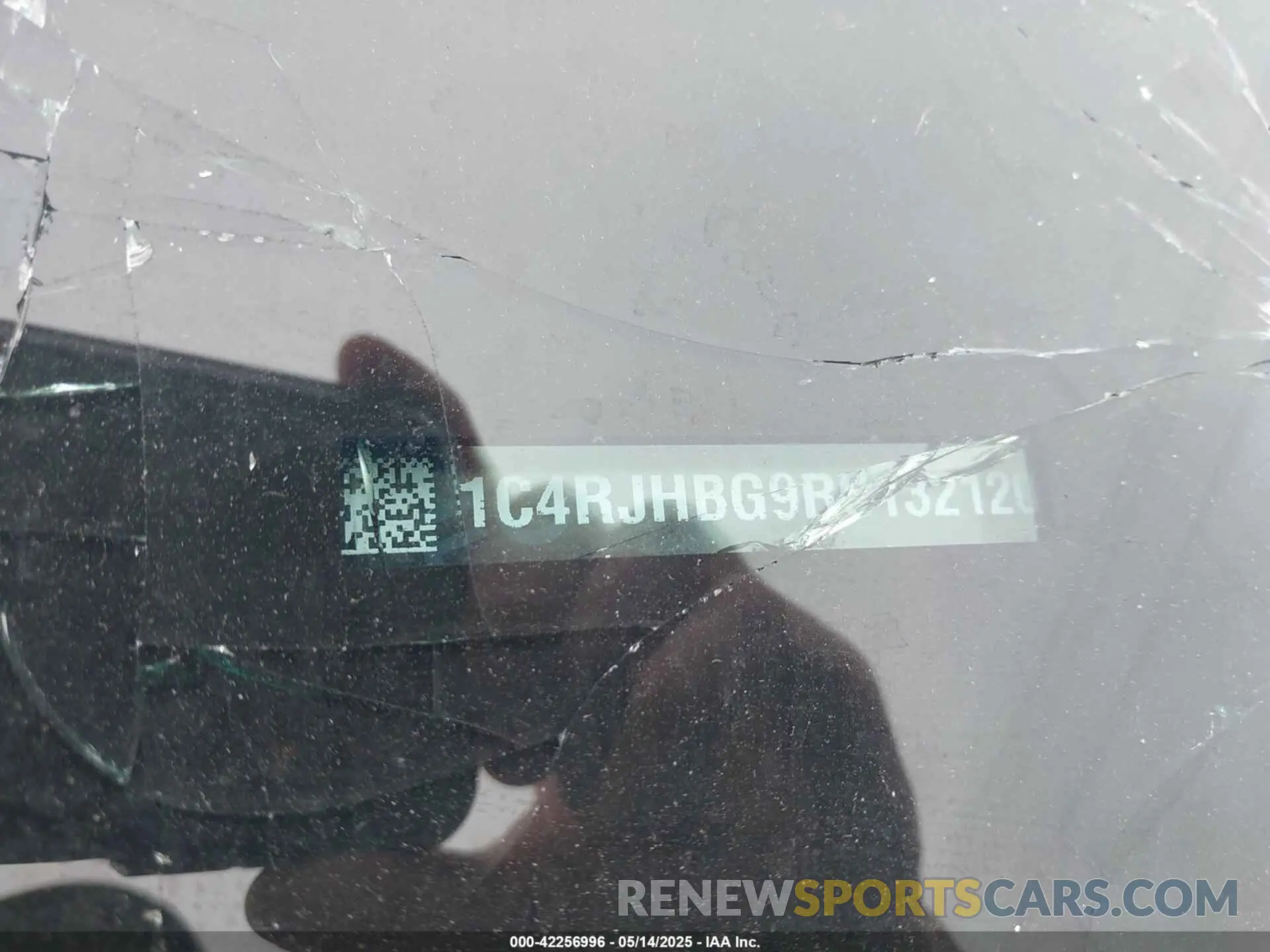 9 Photograph of a damaged car 1C4RJHBG9RC132120 JEEP GRAND CHEROKEE 2024