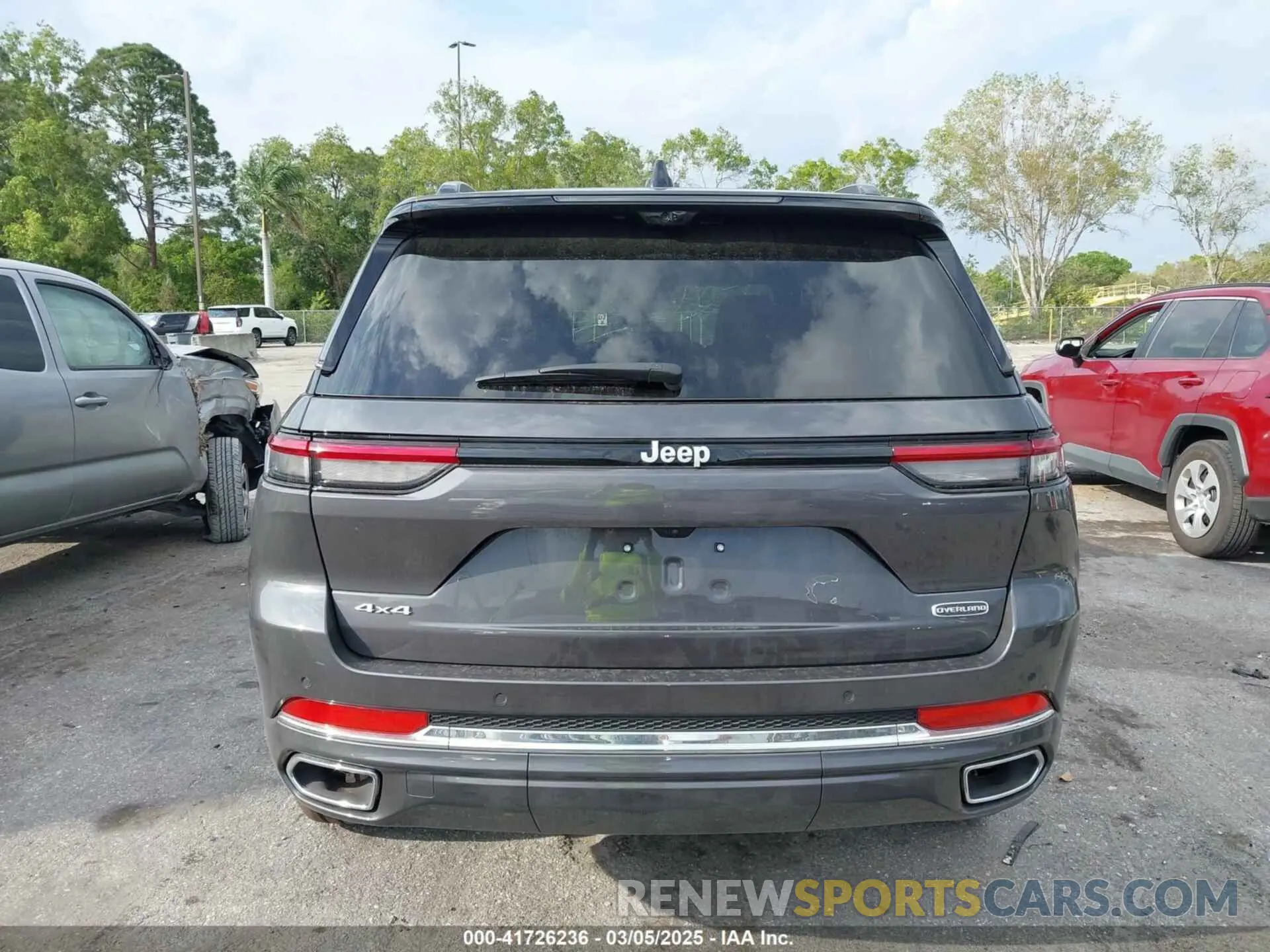 16 Photograph of a damaged car 1C4RJHDG8R8540110 JEEP GRAND CHEROKEE 2024