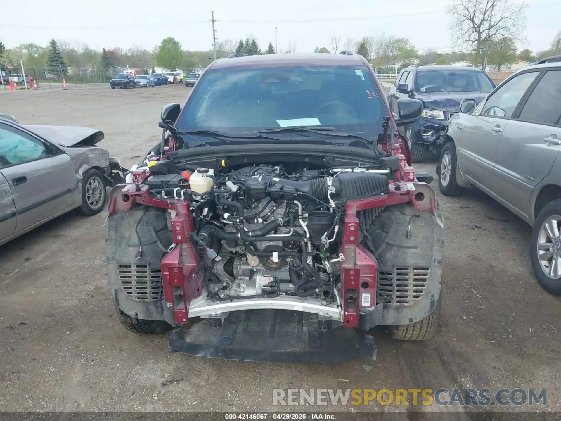 11 Photograph of a damaged car 1C4RJHAG5S8657198 JEEP GRAND CHEROKEE 2025