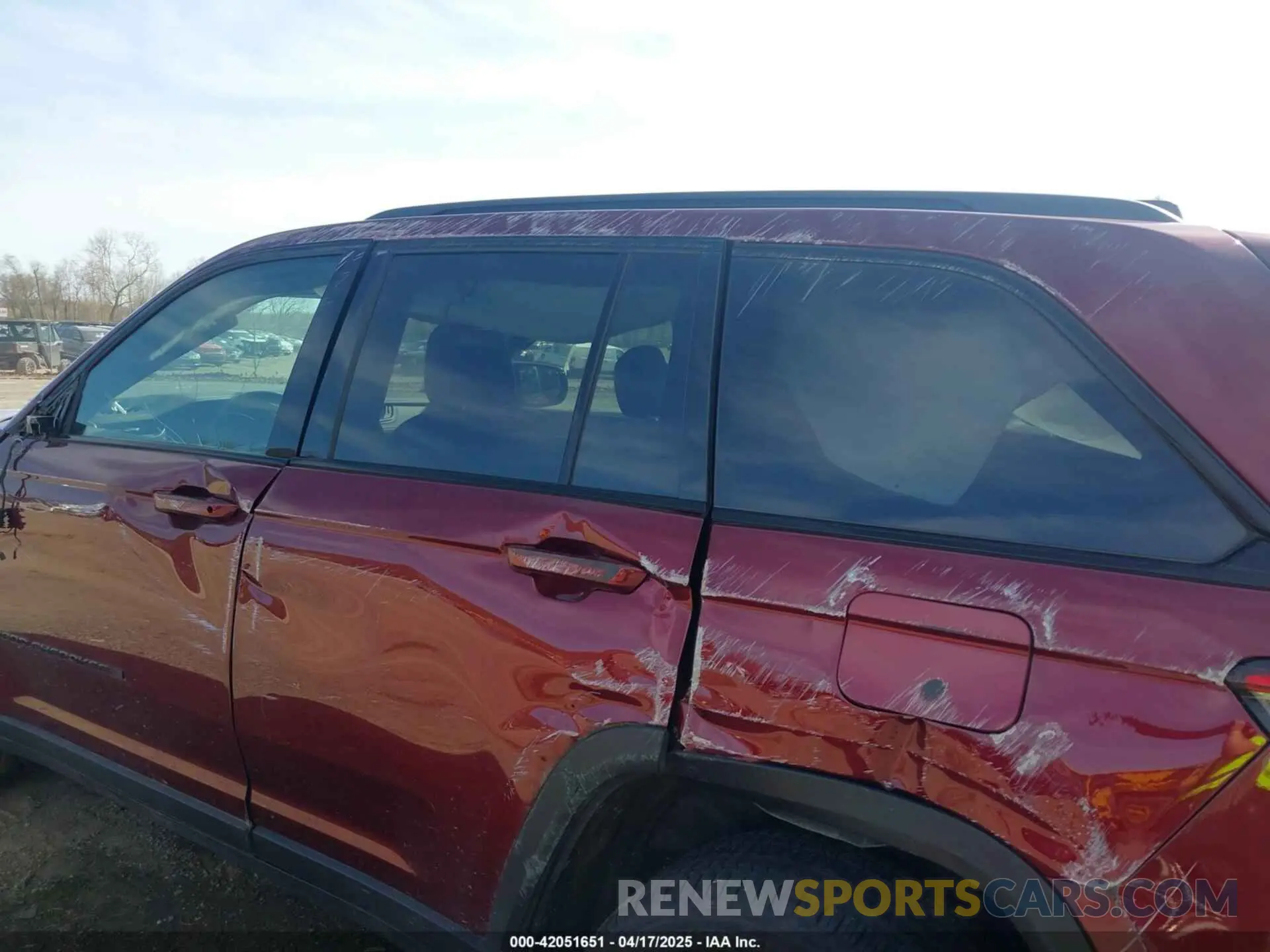 13 Photograph of a damaged car 1C4RJHBG3SC267325 JEEP GRAND CHEROKEE 2025
