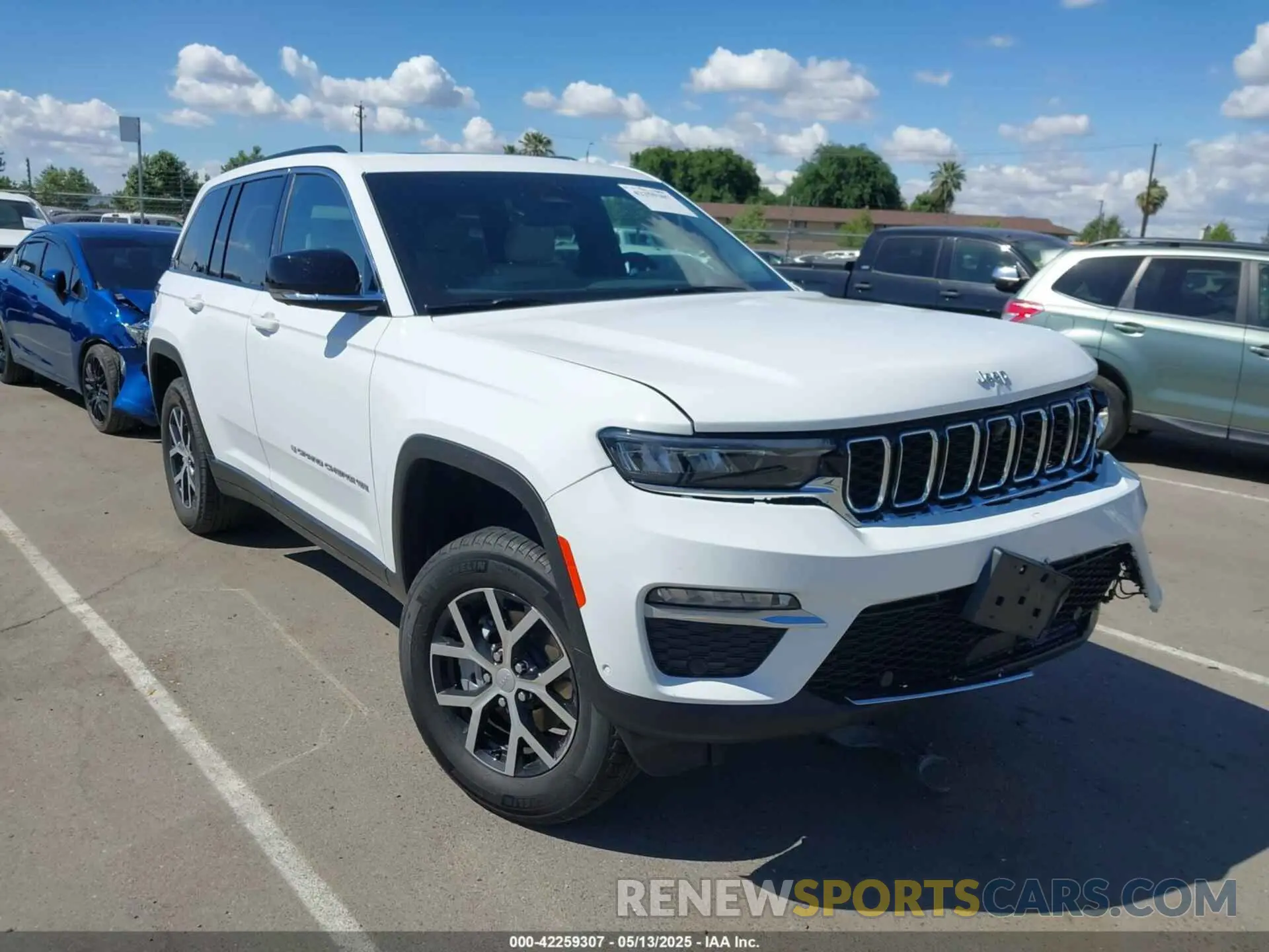 1 Photograph of a damaged car 1C4RJHBG3SC311453 JEEP GRAND CHEROKEE 2025