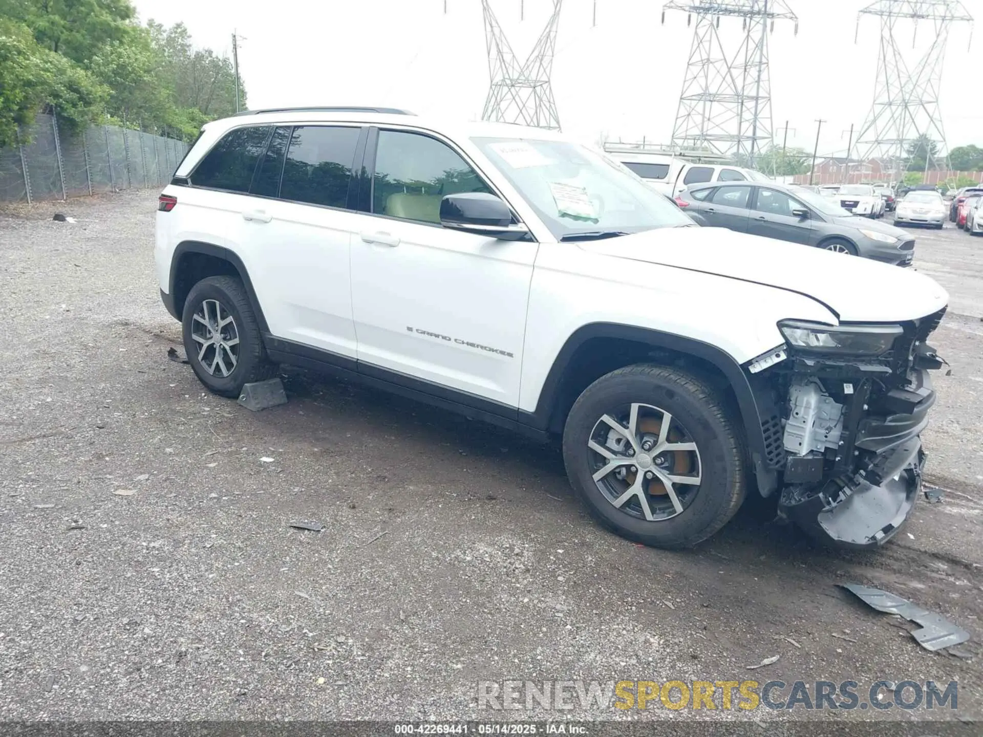 1 Photograph of a damaged car 1C4RJHBG8S8628454 JEEP GRAND CHEROKEE 2025