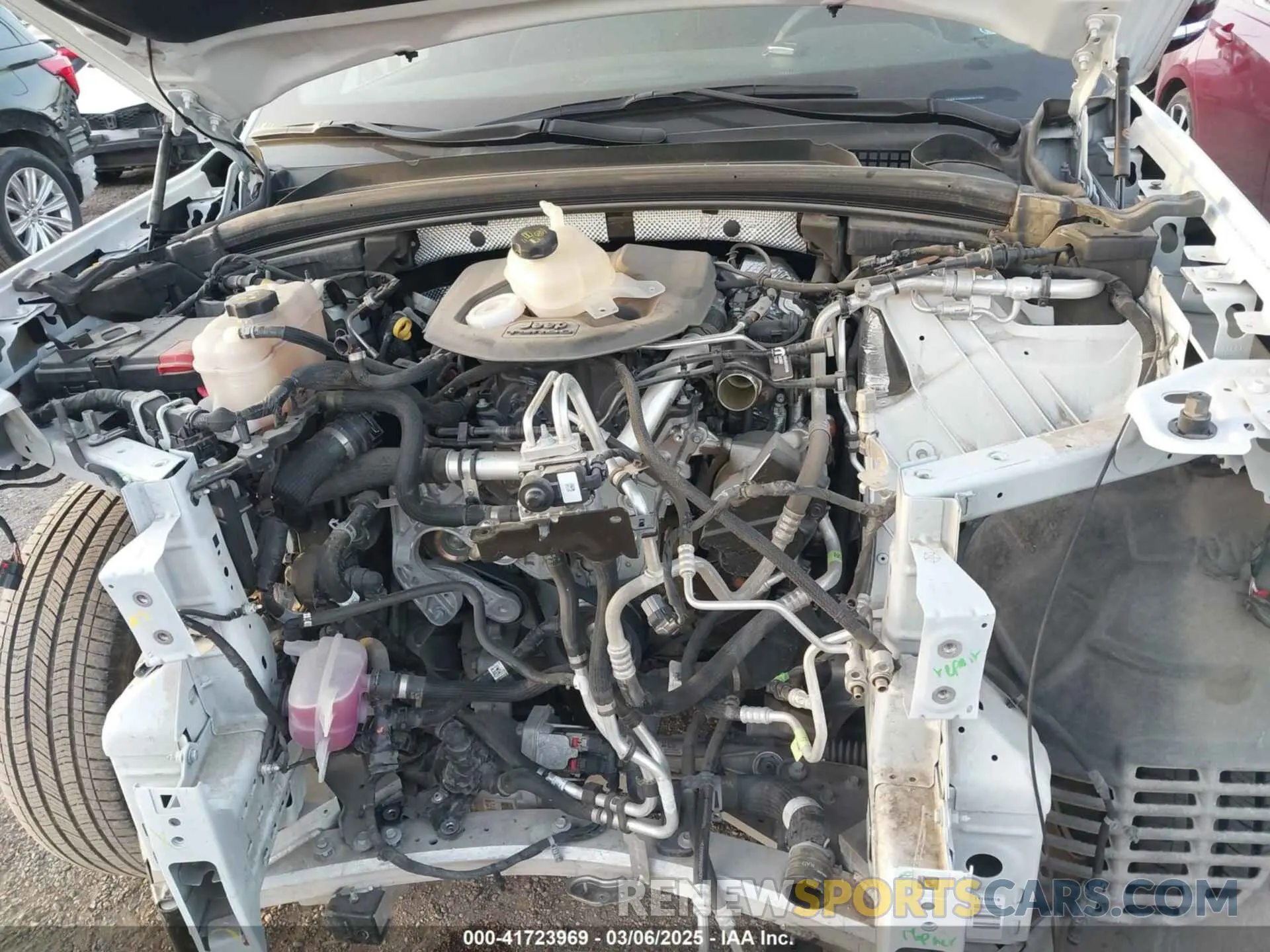10 Photograph of a damaged car 1C4RJYB63N8762798 JEEP GRAND CHEROKEE 4XE 2022