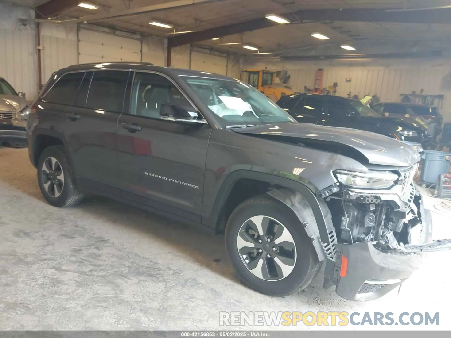 1 Photograph of a damaged car 1C4RJYB65N8717748 JEEP GRAND CHEROKEE 4XE 2022