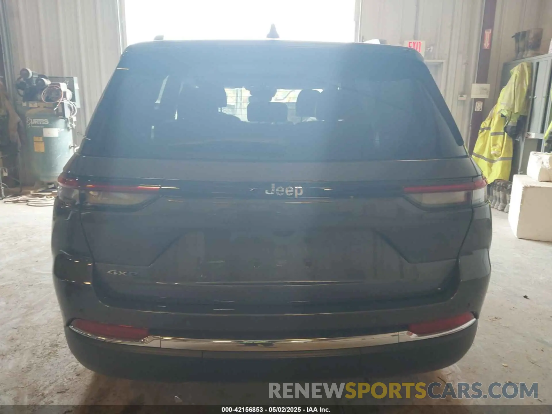 16 Photograph of a damaged car 1C4RJYB65N8717748 JEEP GRAND CHEROKEE 4XE 2022