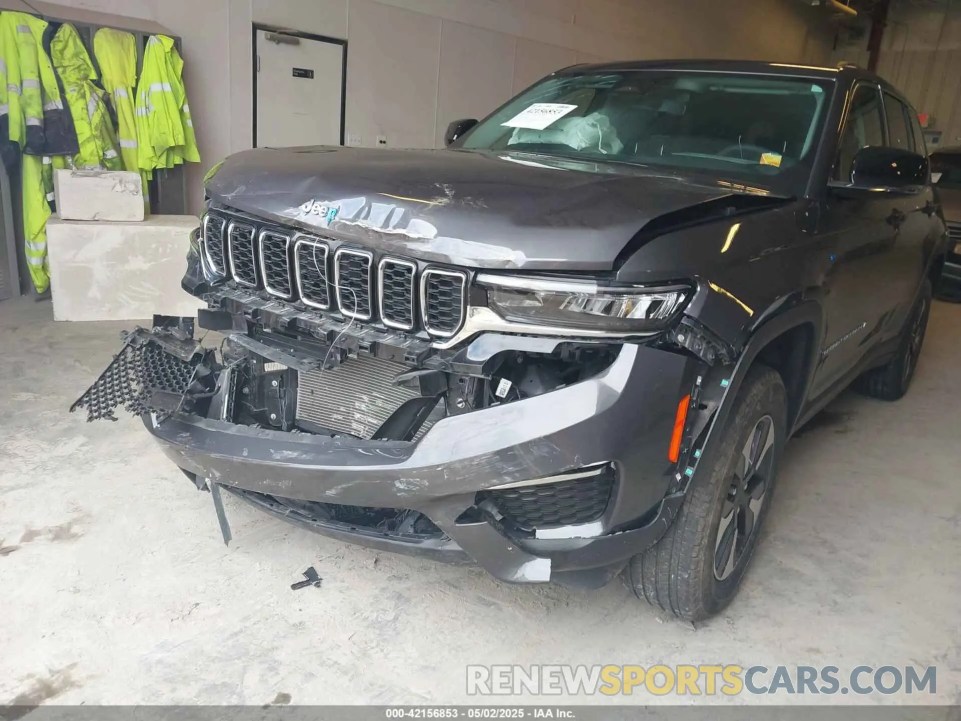 6 Photograph of a damaged car 1C4RJYB65N8717748 JEEP GRAND CHEROKEE 4XE 2022