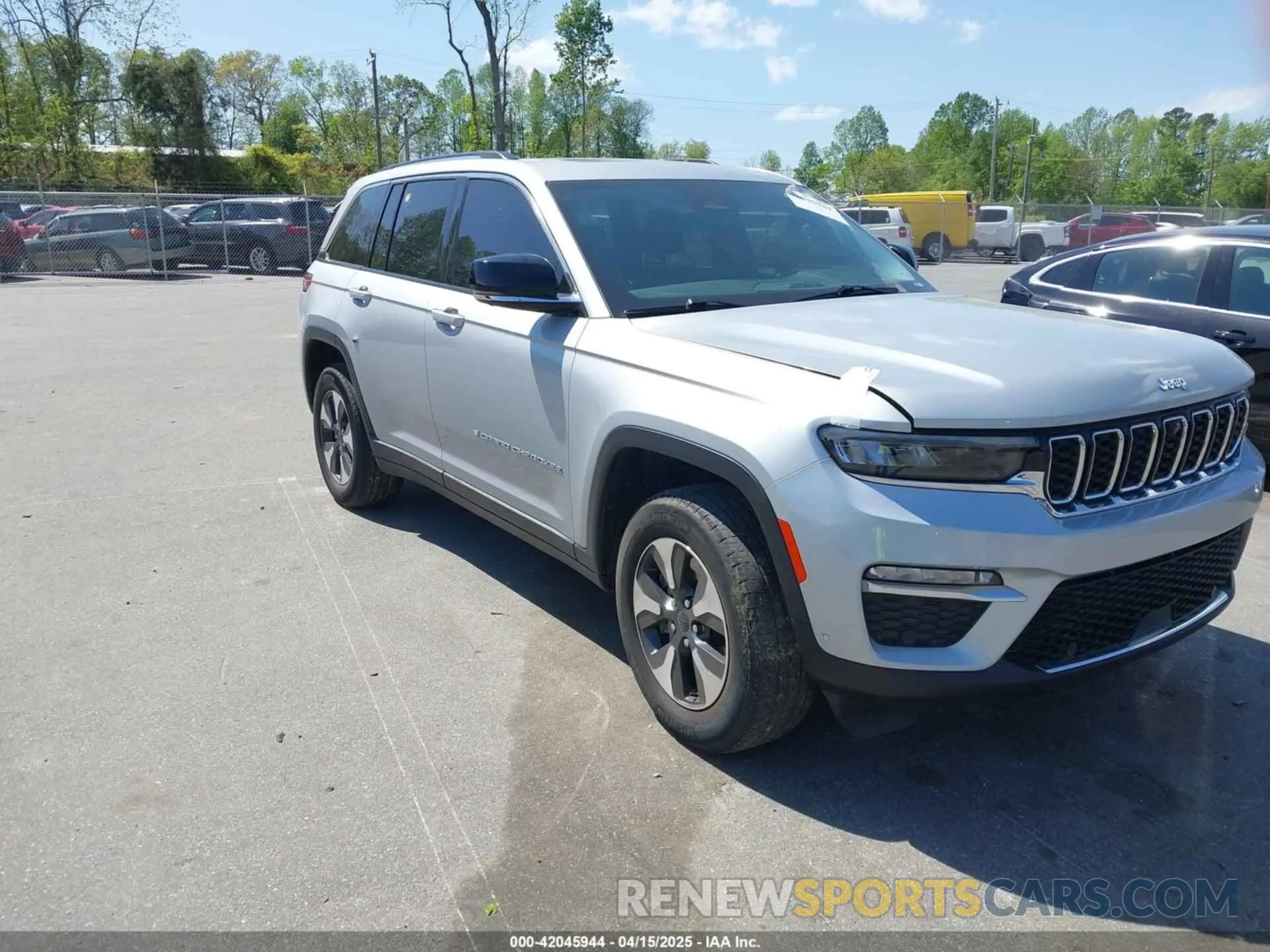 1 Photograph of a damaged car 1C4RJYB67N8759791 JEEP GRAND CHEROKEE 4XE 2022