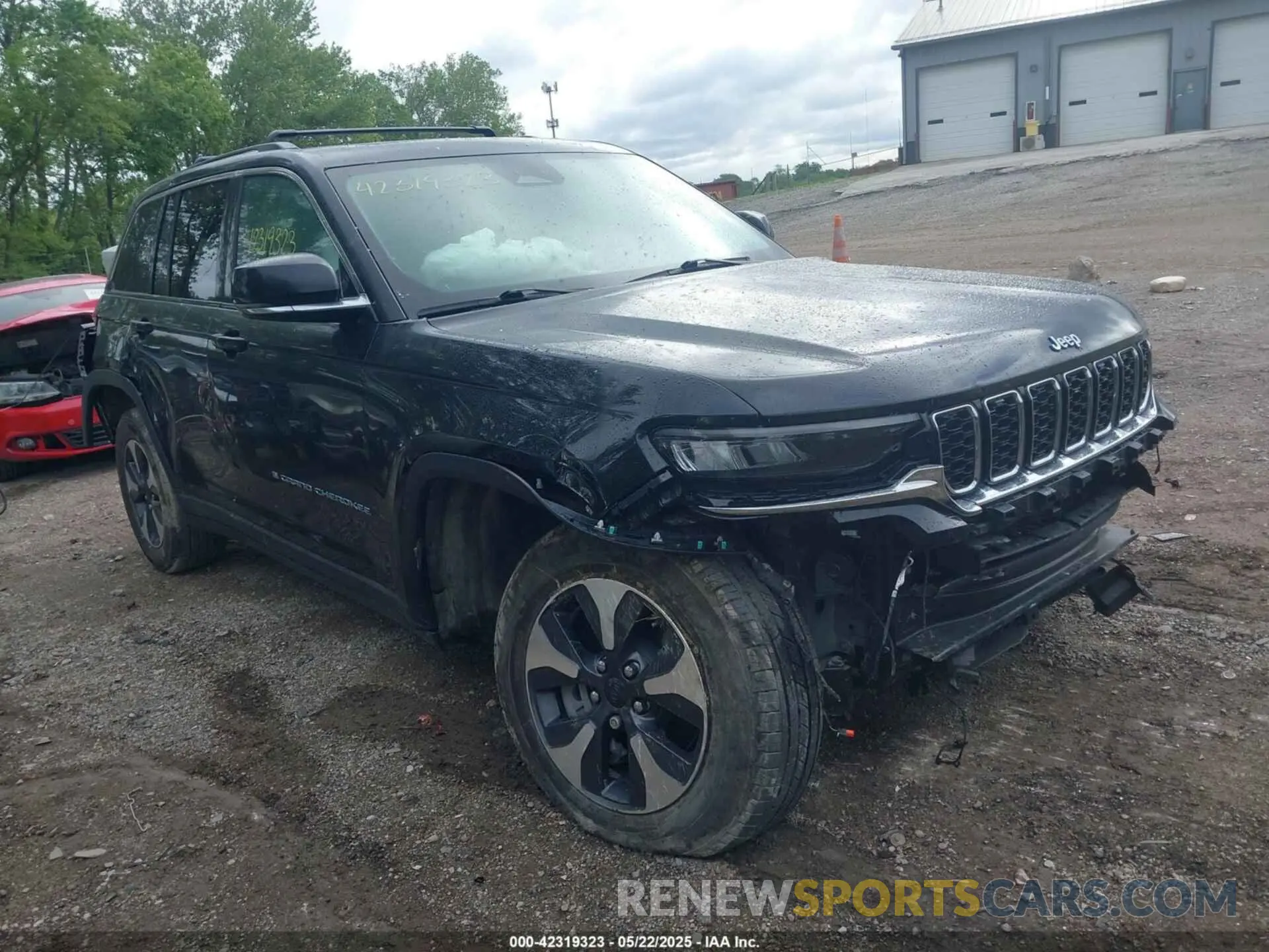 1 Photograph of a damaged car 1C4RJYB69N8715243 JEEP GRAND CHEROKEE 4XE 2022