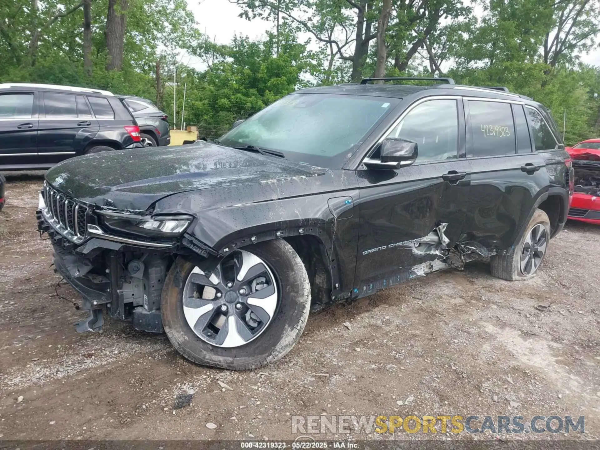 6 Photograph of a damaged car 1C4RJYB69N8715243 JEEP GRAND CHEROKEE 4XE 2022