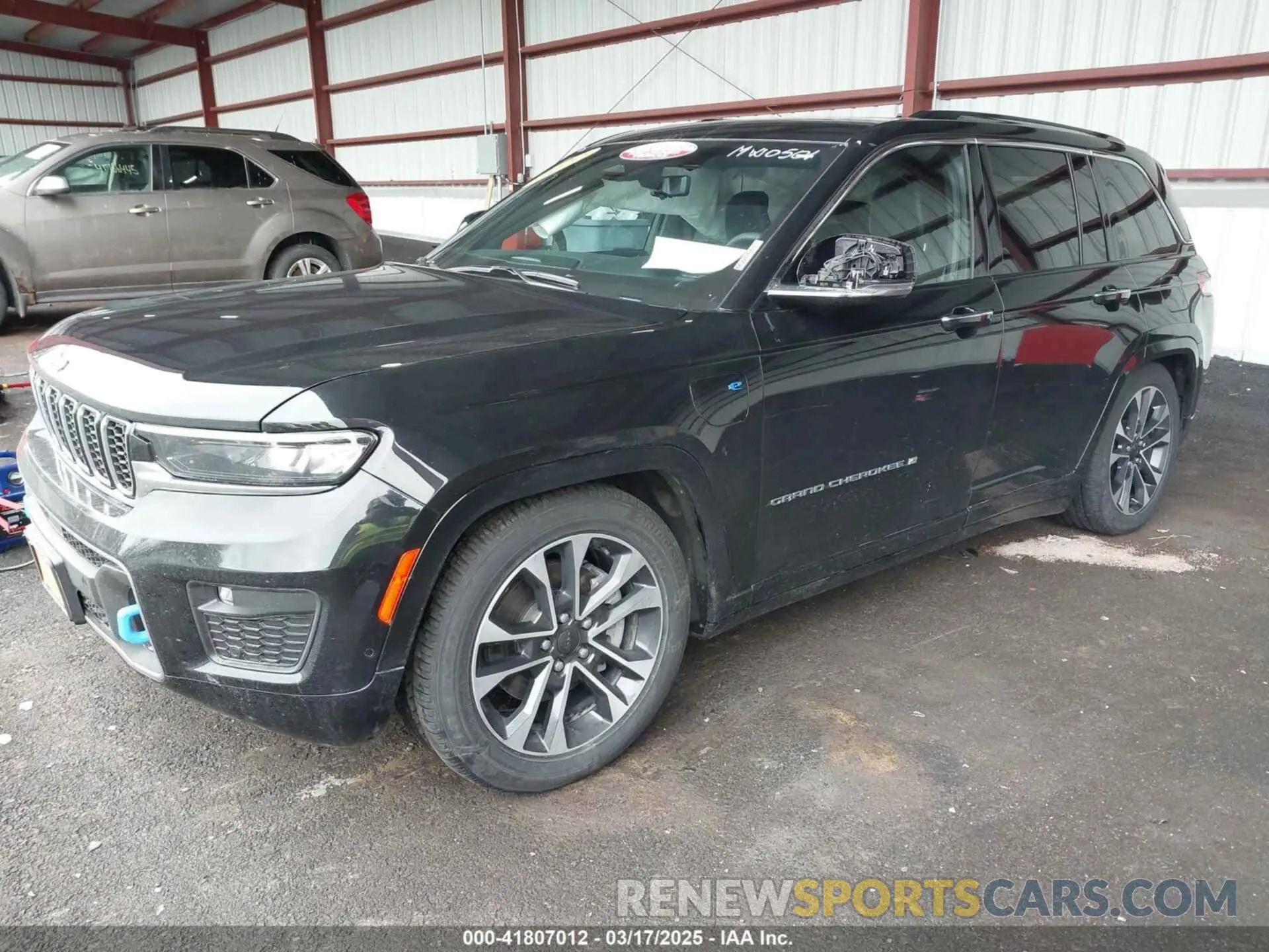 2 Photograph of a damaged car 1C4RJYD66N8715407 JEEP GRAND CHEROKEE 4XE 2022