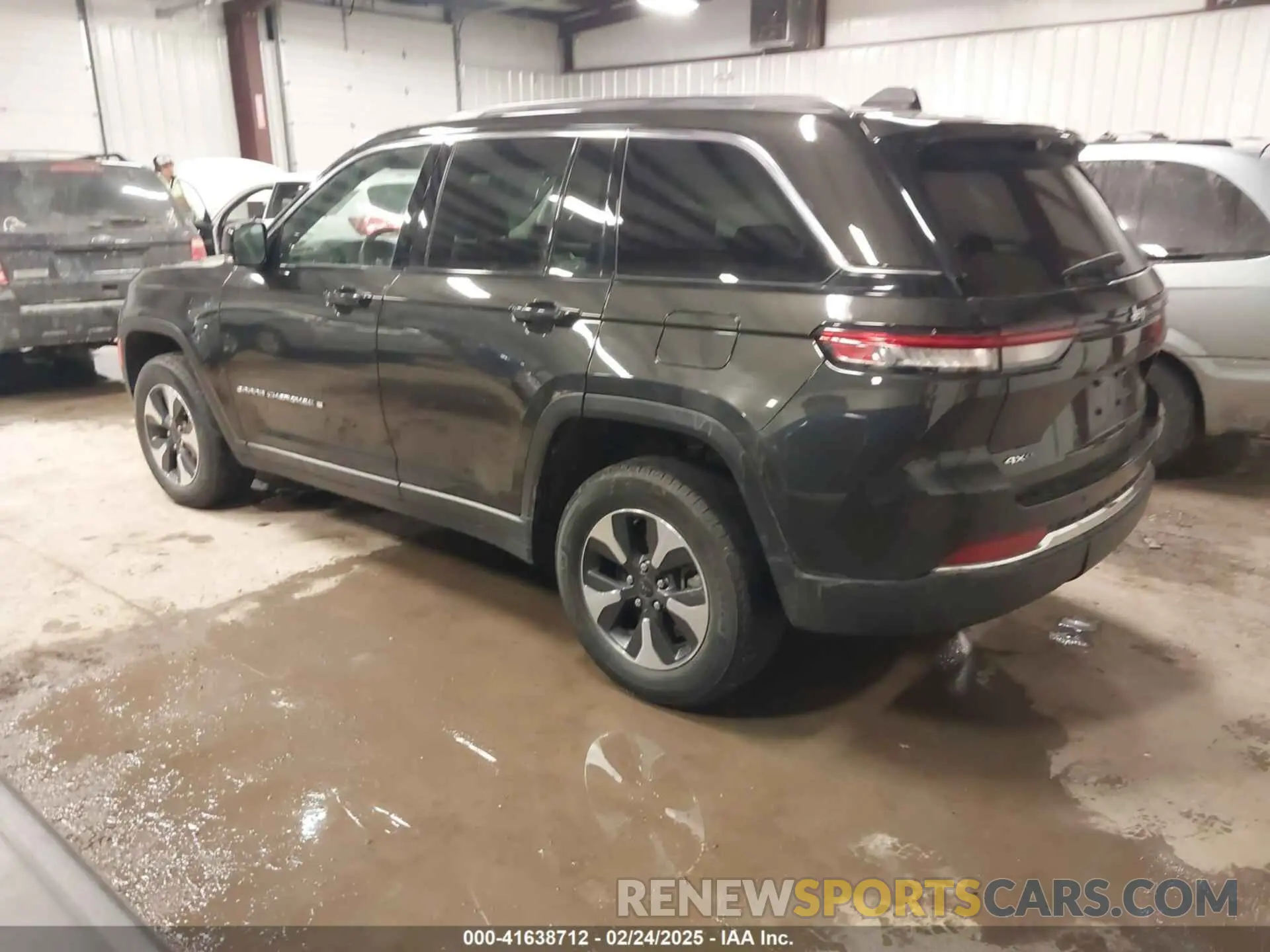 3 Photograph of a damaged car 1C4RJYB60P8786950 JEEP GRAND CHEROKEE 4XE 2023